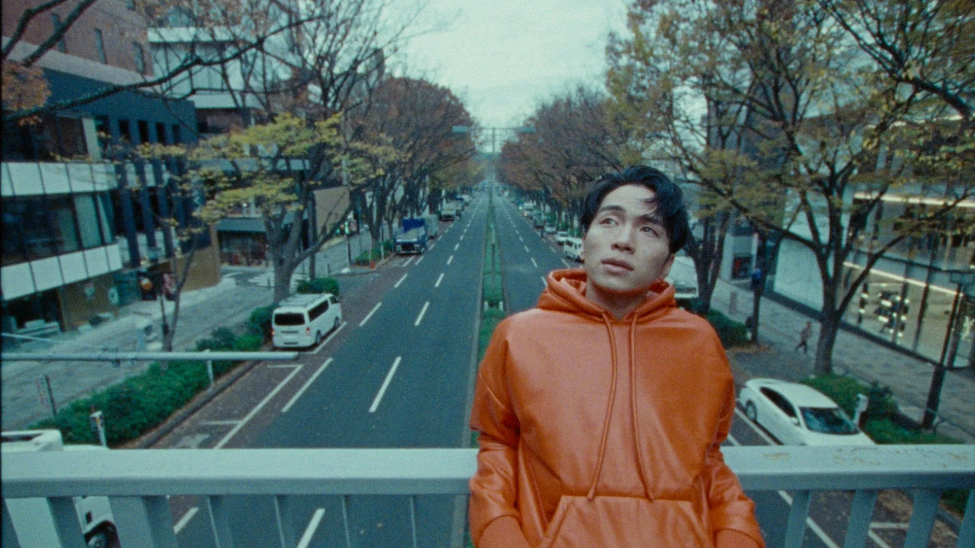 LOEWE_FINAL _XML.00_00_03_08.静止画028.jpg