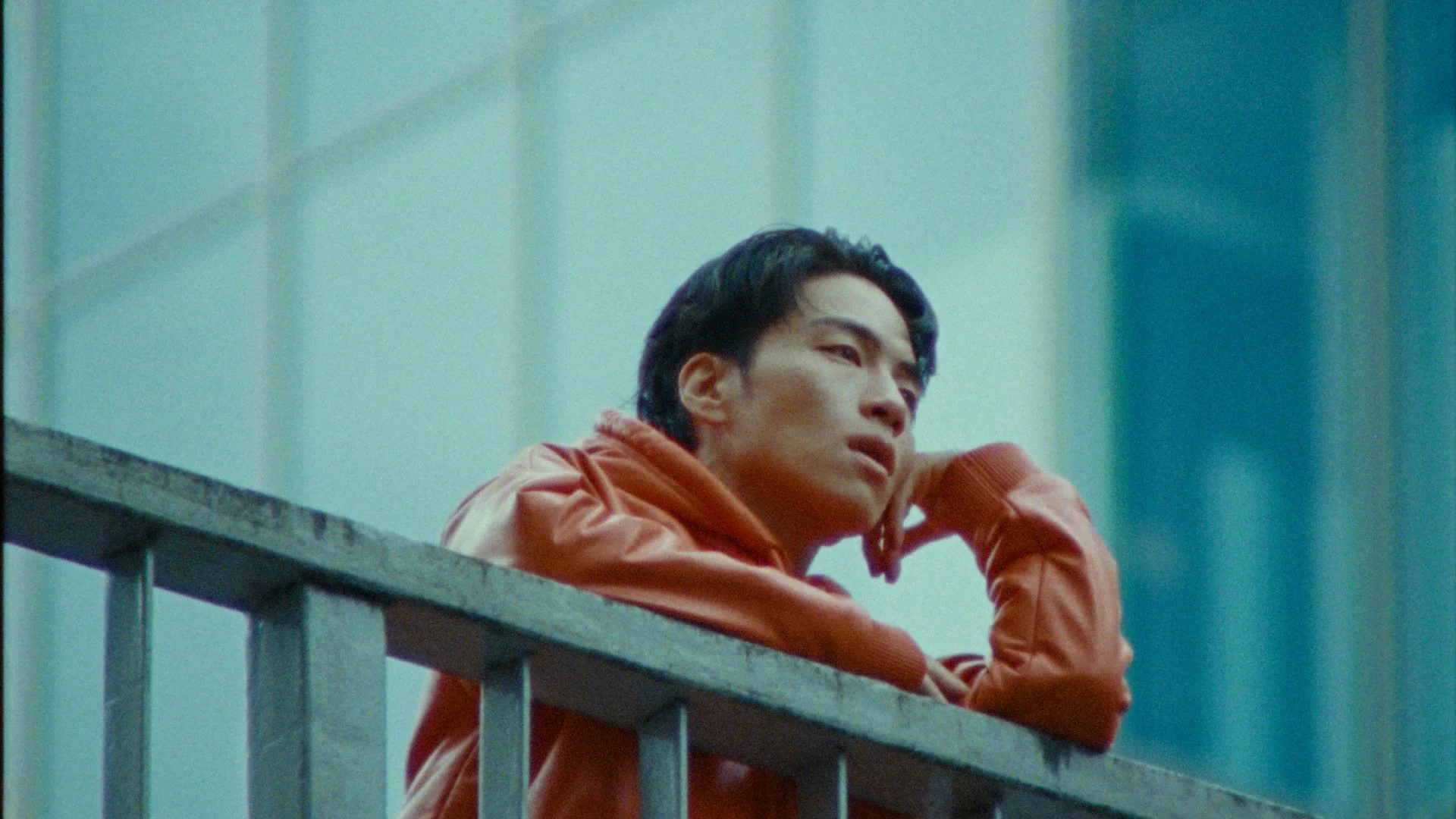 LOEWE_FINAL _XML.00_00_10_09.静止画032.jpg