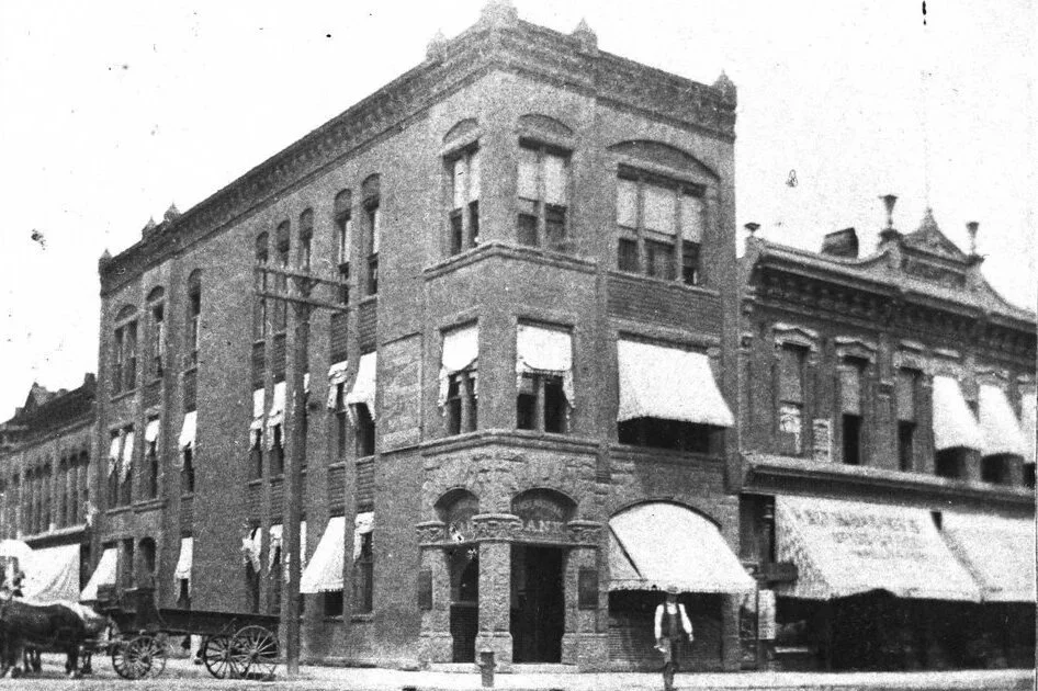 building1.jpg