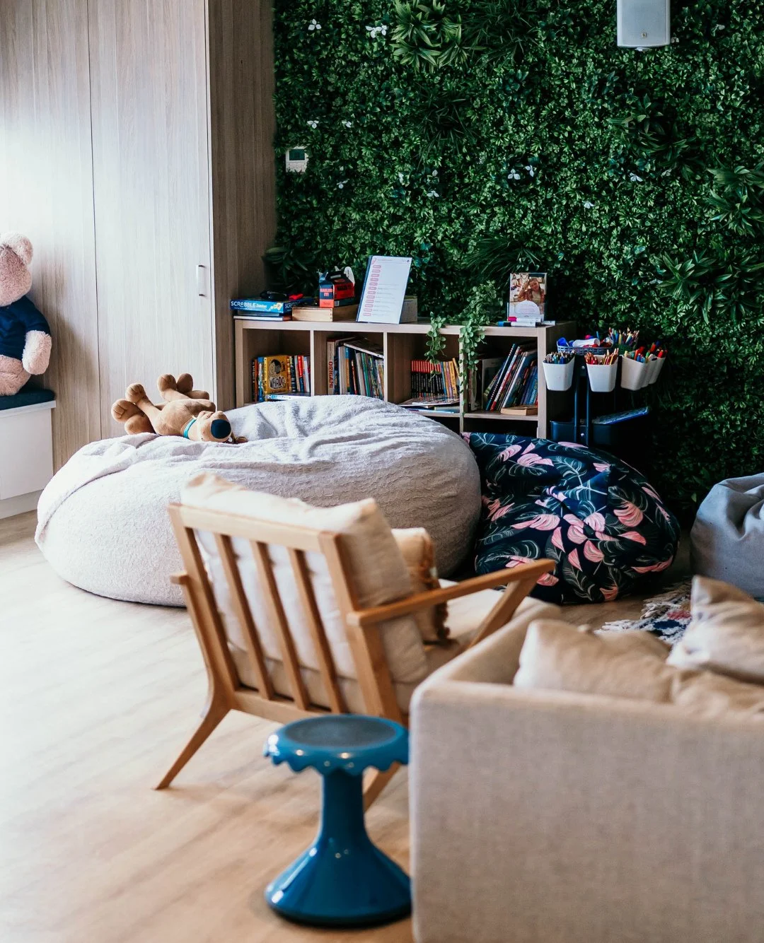 Welcome to a space that actually feels like home. We&rsquo;ve curated an environment at Social Studio Birtinya and Noosa that is designed to be as inviting and comfortable as your own living room.⁠
⁠
Creating a sense of belonging starts with the righ