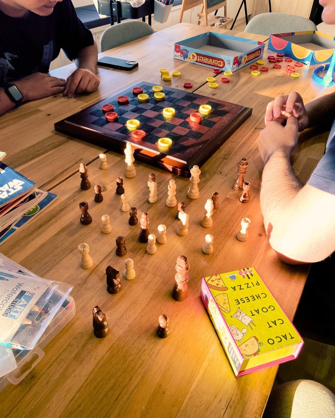 ⁠Friday afternoons at the studio are officially for winding down and reconnecting. 🎲✨⁠
⁠
Our 12&ndash;17s social sessions are all about keeping things low-pressure. Whether you&rsquo;re settling in for a few board games, challenging someone to a rou