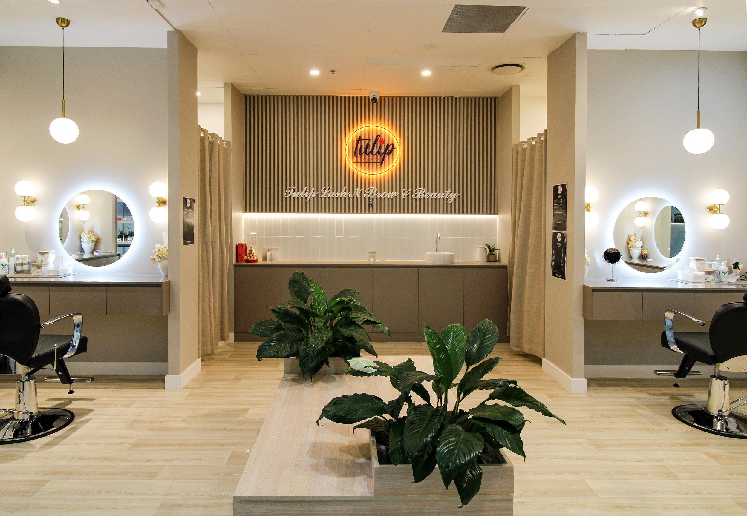 Illuminate Your Beauty Shop: A Guide to Salon Lighting