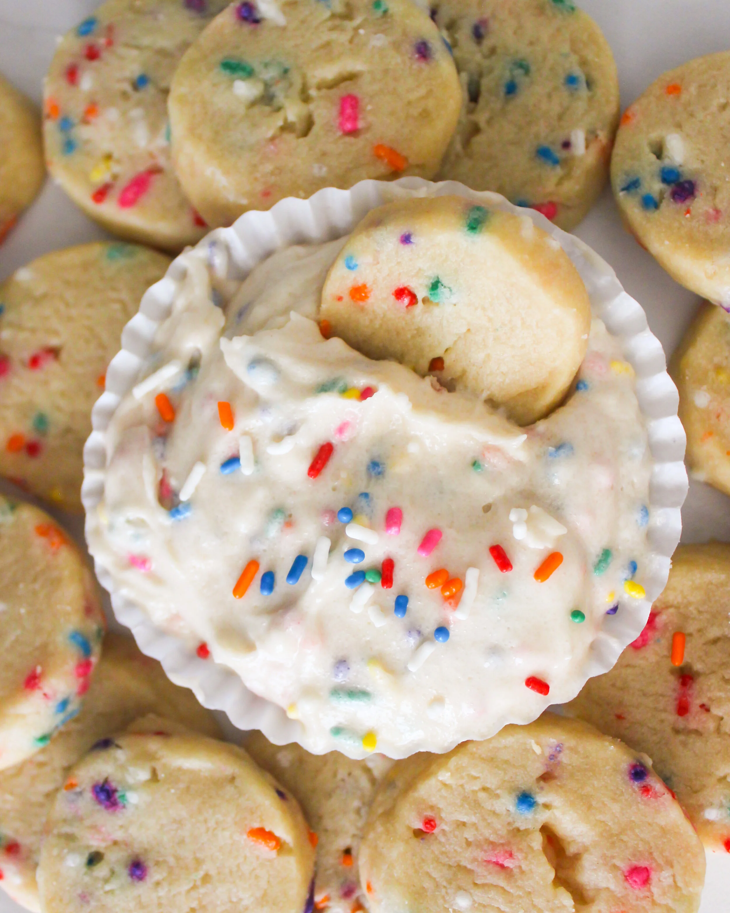 Cake Batter Frosting (v) — salt n sprinkles