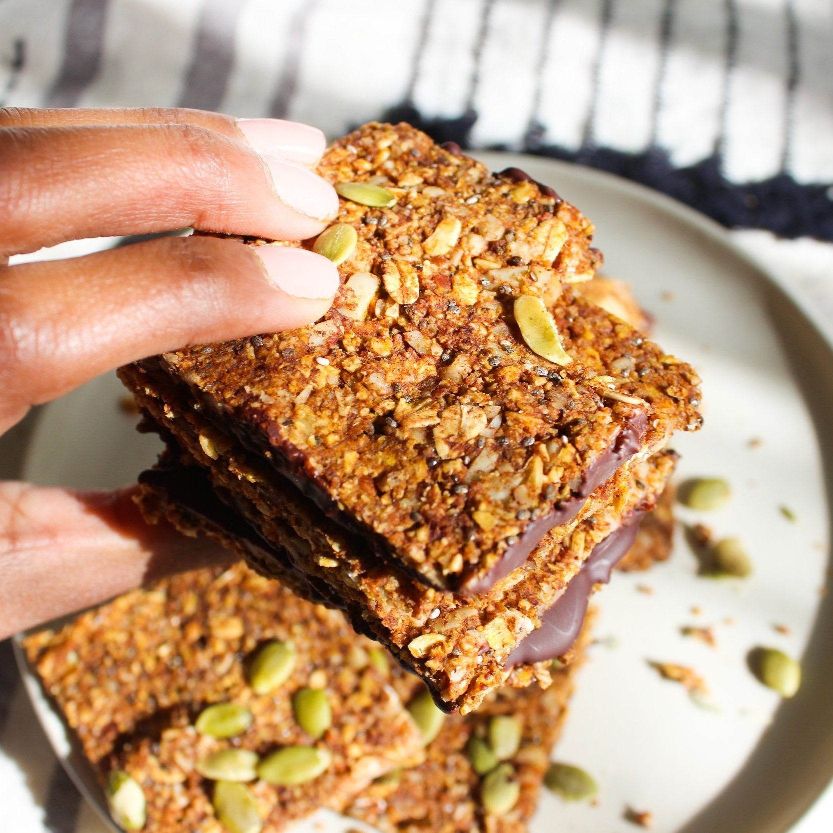 Chewy Pumpkin Granola Bars — salt n sprinkles