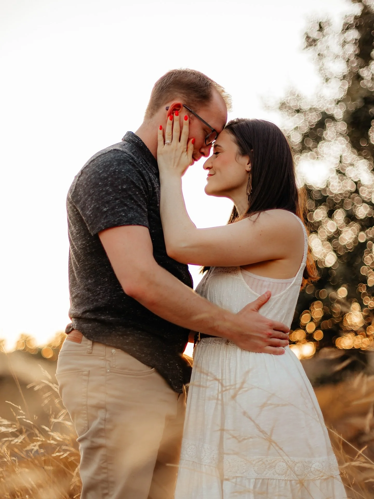 After a long winter season having pneumonia, I&rsquo;m ready to get out there and capture all the love stories again! 

My favorite sessions are with couples going at adventures, sneakily photographing proposals, visiting dreamy locations for elopeme