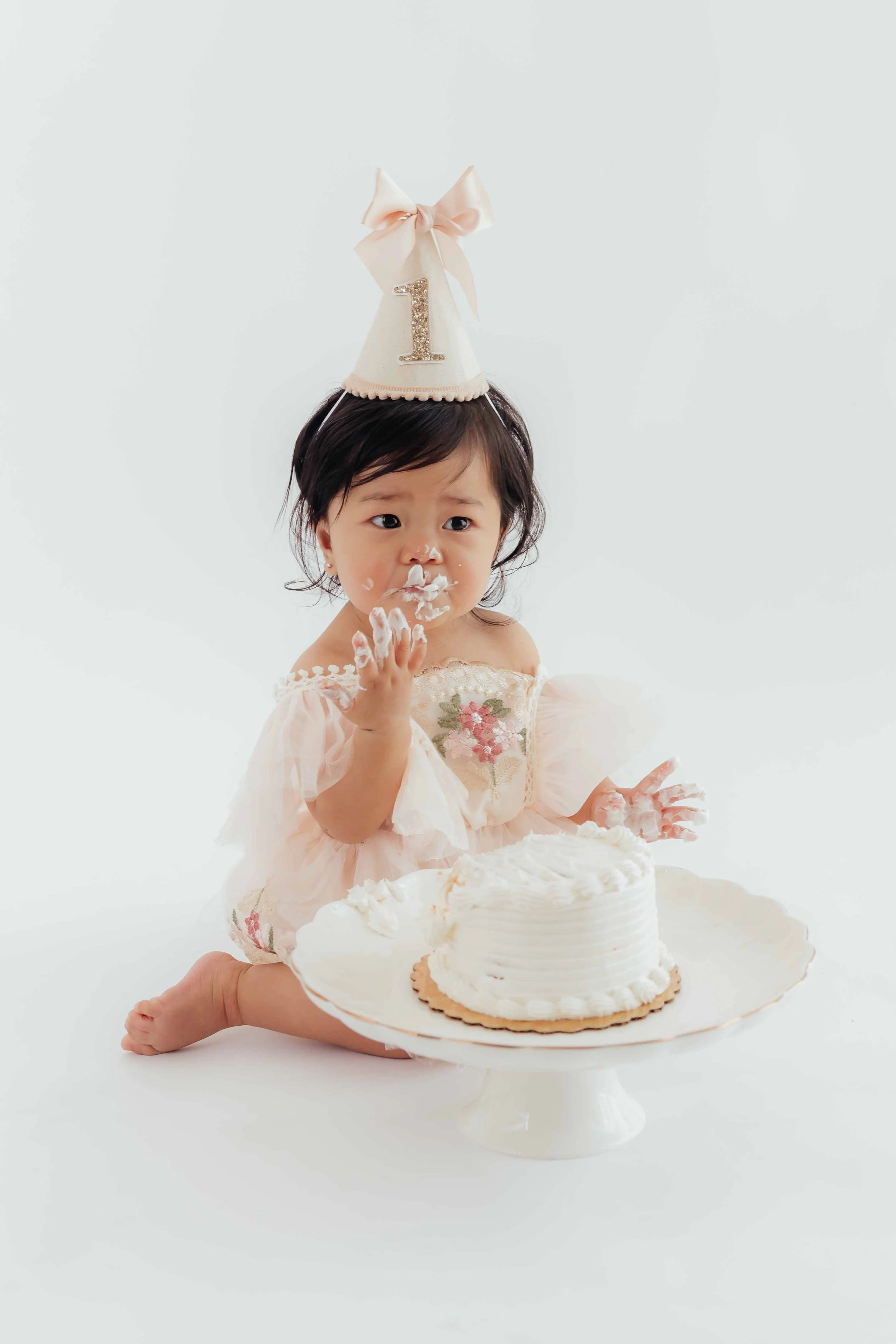 Ava Cake Smash-4.jpg