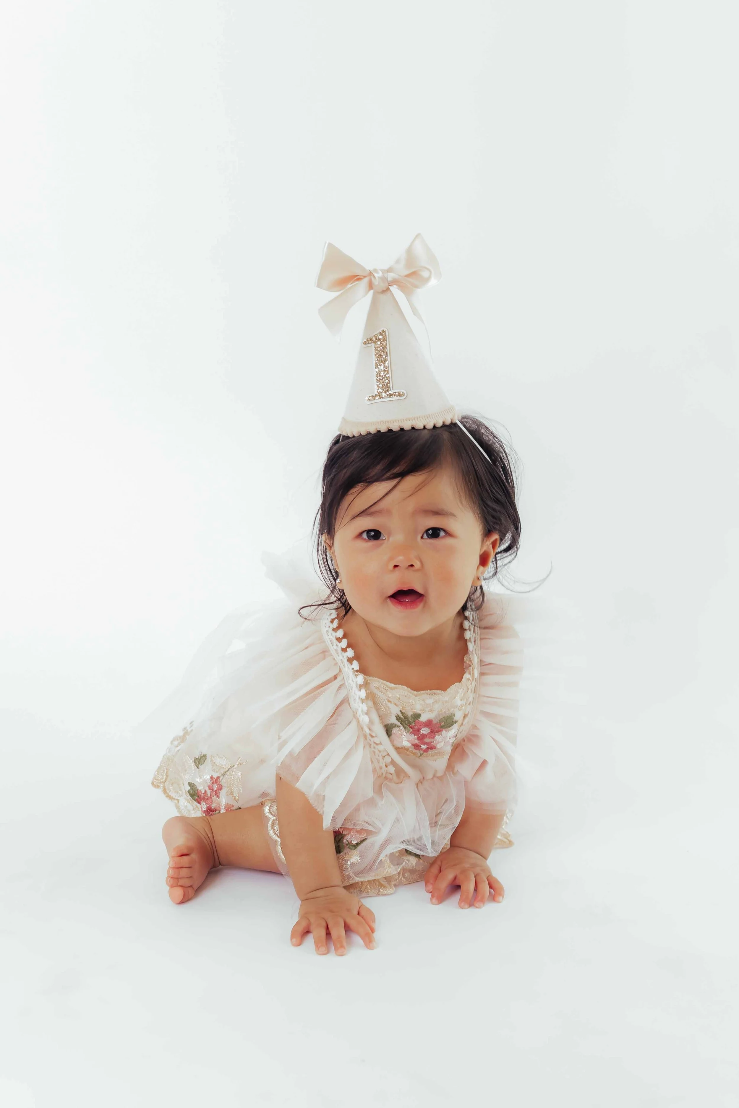 Ava Cake Smash-2.jpg