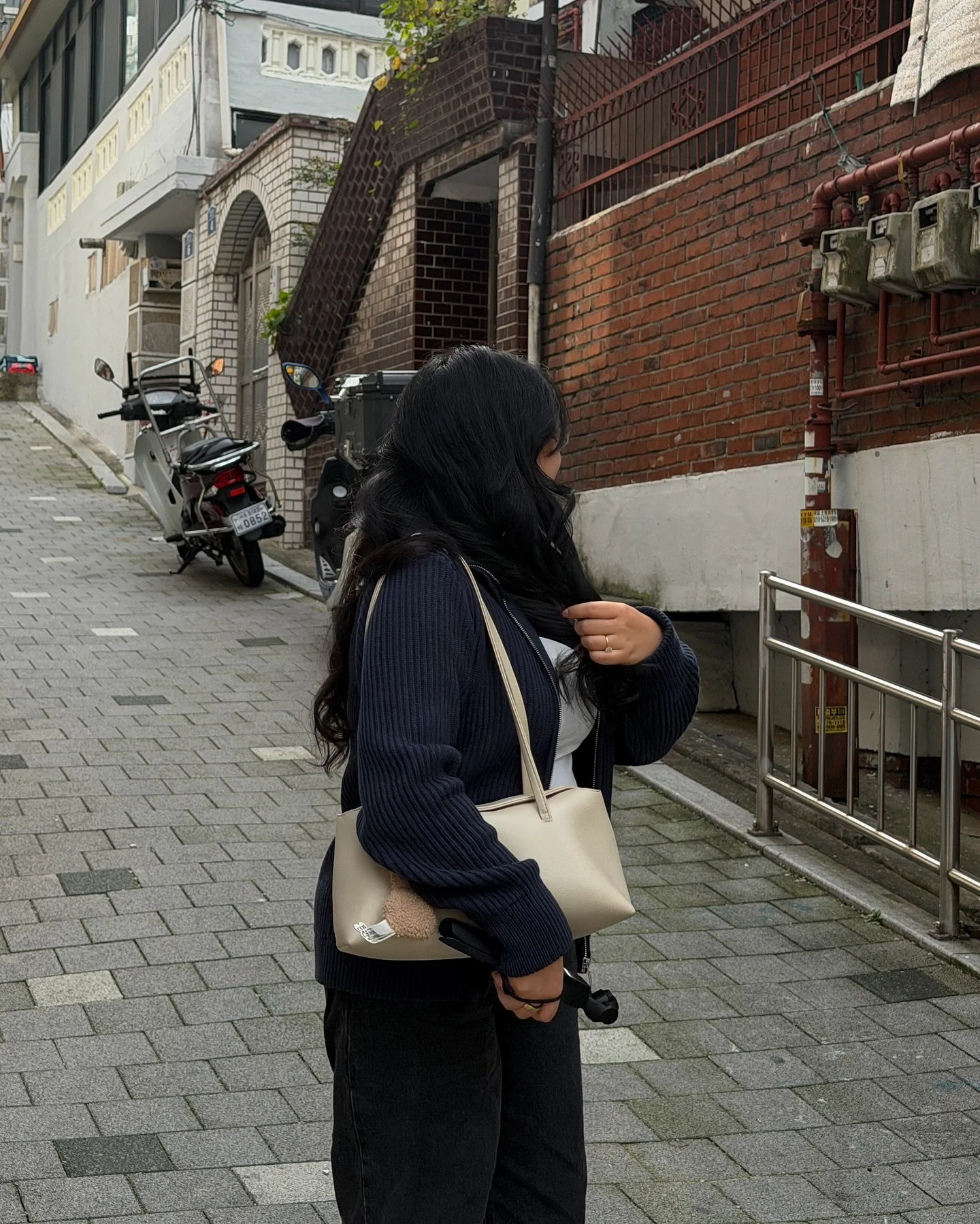 these vibes and this meal &gt; 

&bull;
&bull;
&bull;
#ngtravelseries #seoul #seoulkorea #koreaeats #seouleats #woomoolzip