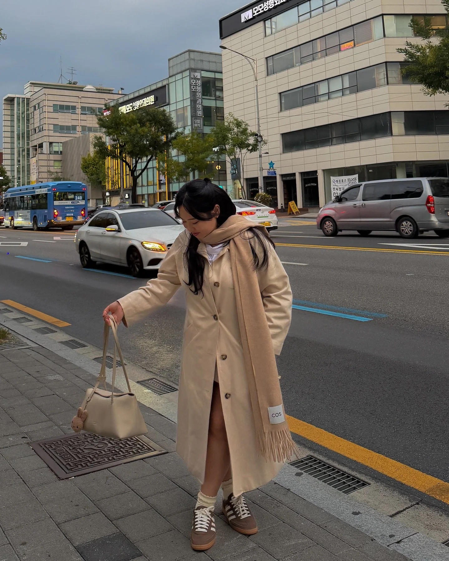 full + fun day in the city (˶ˊᵕˋ˵)♡

&bull;
&bull;
&bull;
#ngtravelseries #seoulkorea #seoulcity #travelkorea #pol&egrave;ne #poleneseoul #sezane #sezanelovers