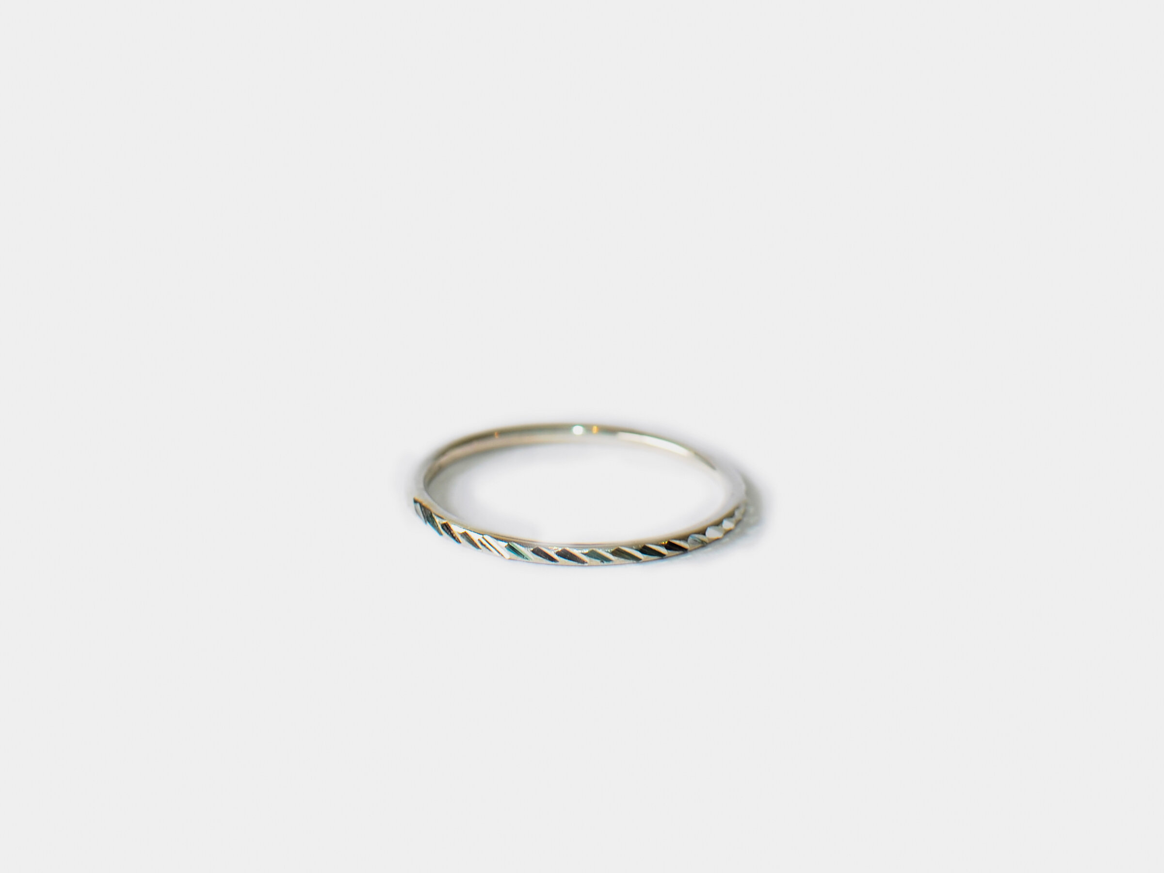 Diagonal Pattern Stacking Ring