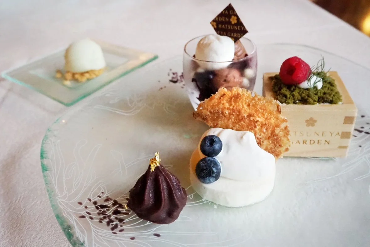 Ladies_Plan_Dessert.JPG