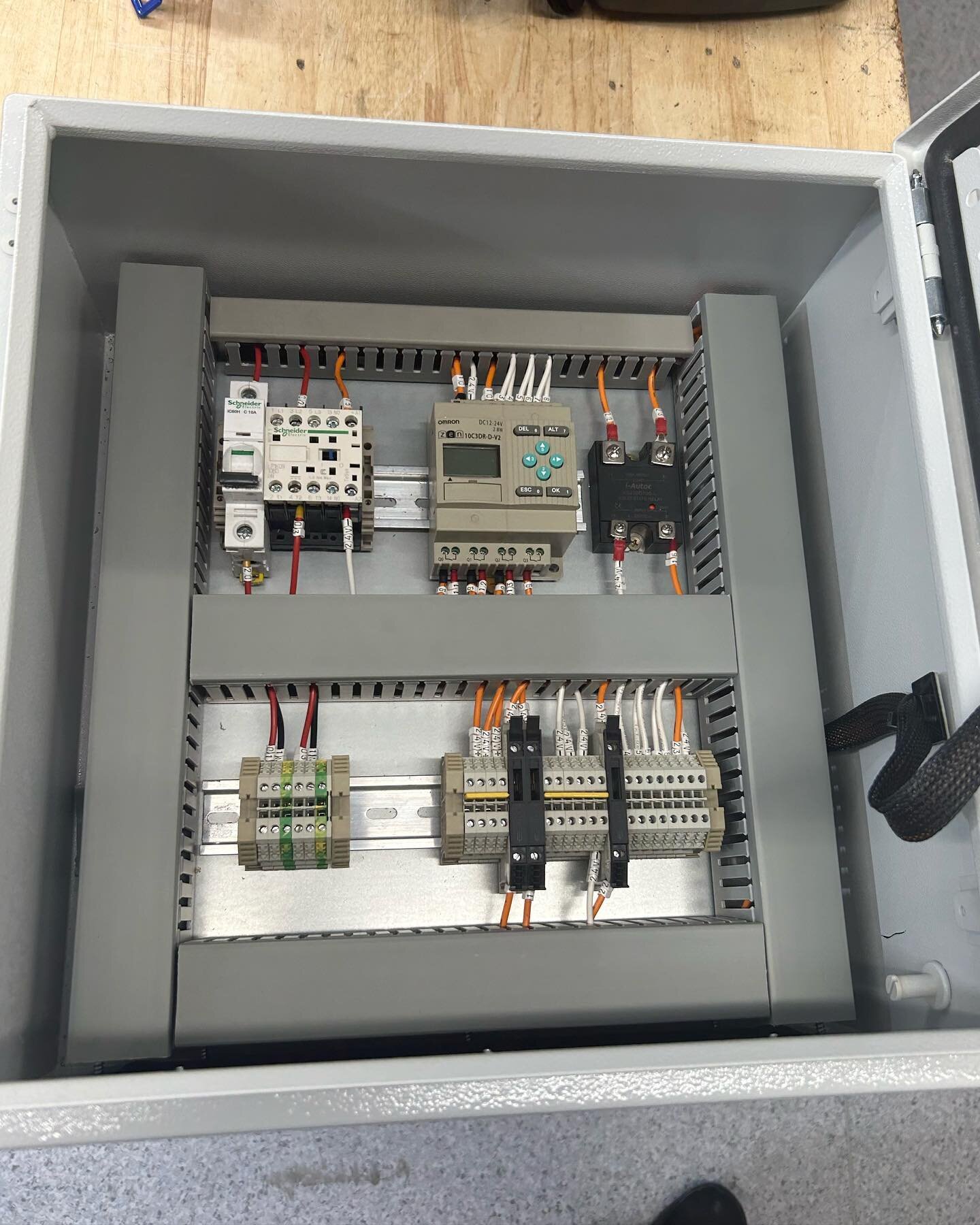 Here&rsquo;s a couple of recent control panels which were designed, programmed and manufactured in house by our guys @ryley_bc and @baker.armitage 

-Fuel monitoring and transfer control panel for a large local vessel

-Deisel driven pump control pan