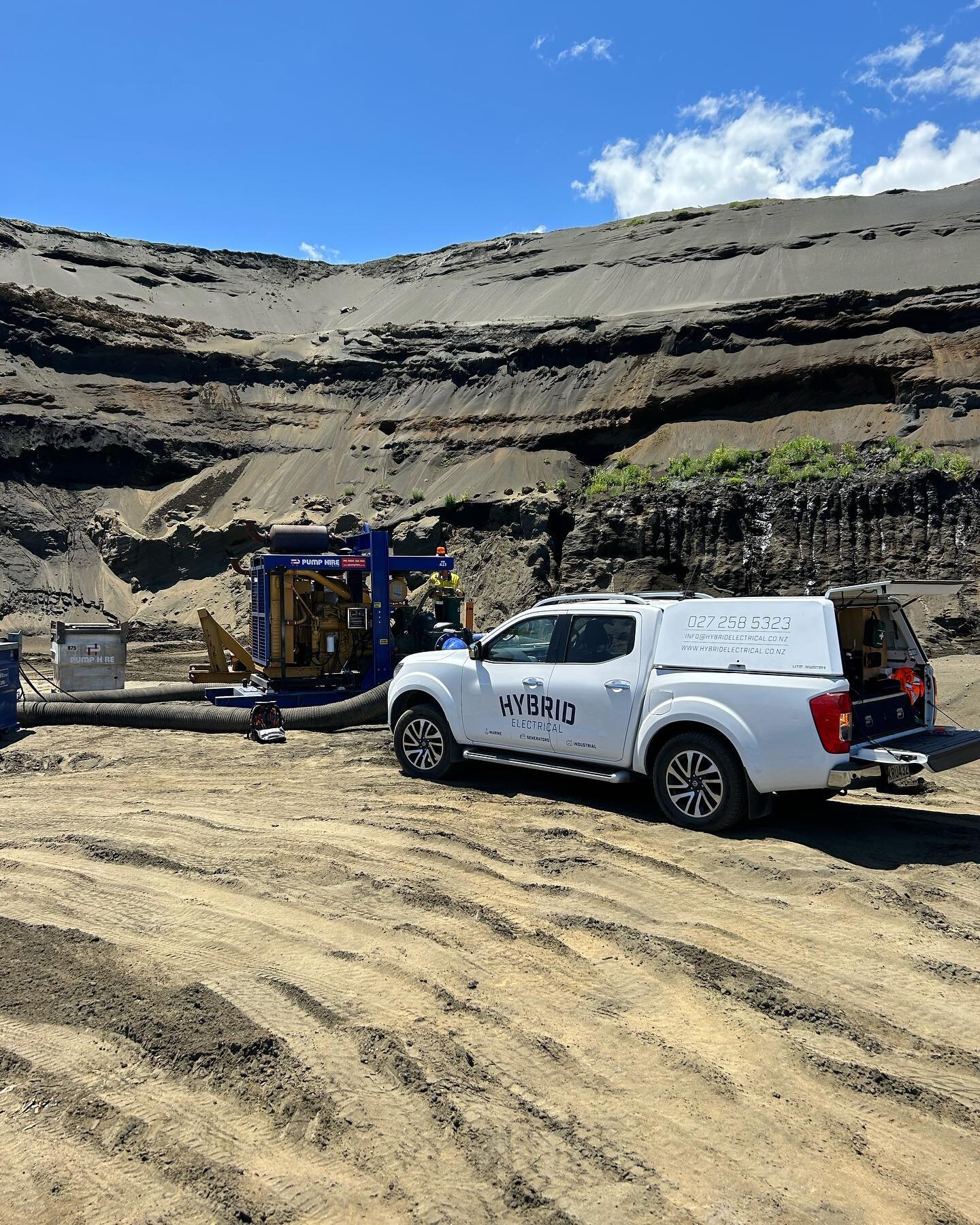 Great day excursion at Taharoa Ironsands to complete repairs on various deisel driven pumps.

@mattykelly1 getting involved in a mine for the first time. 

#electrician #mine #engine #engineering