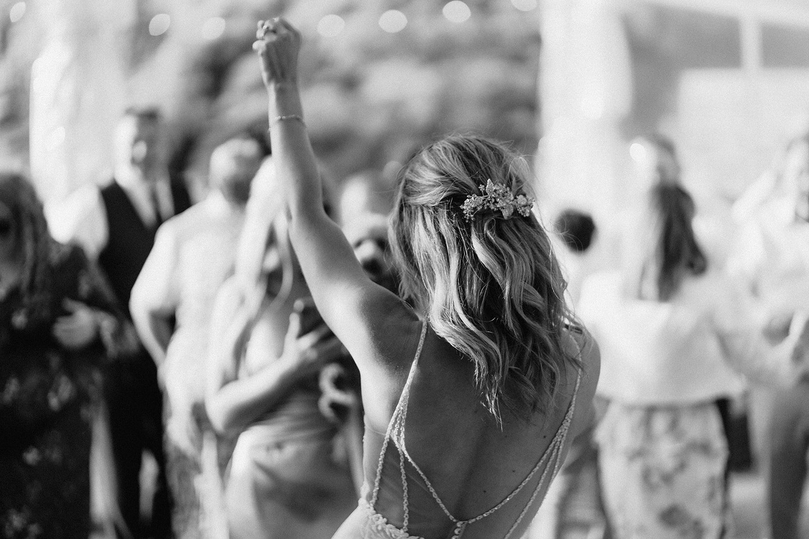 Making people dance and fall over for over 30 years! 🕺

#musicformusiclovers #dancelikenooneswatching #fistralstereo #cornwallweddingdj #cornishdj #djcornwall #djincornwall #weddingdjcornwall 

📷 @puravidacornwall