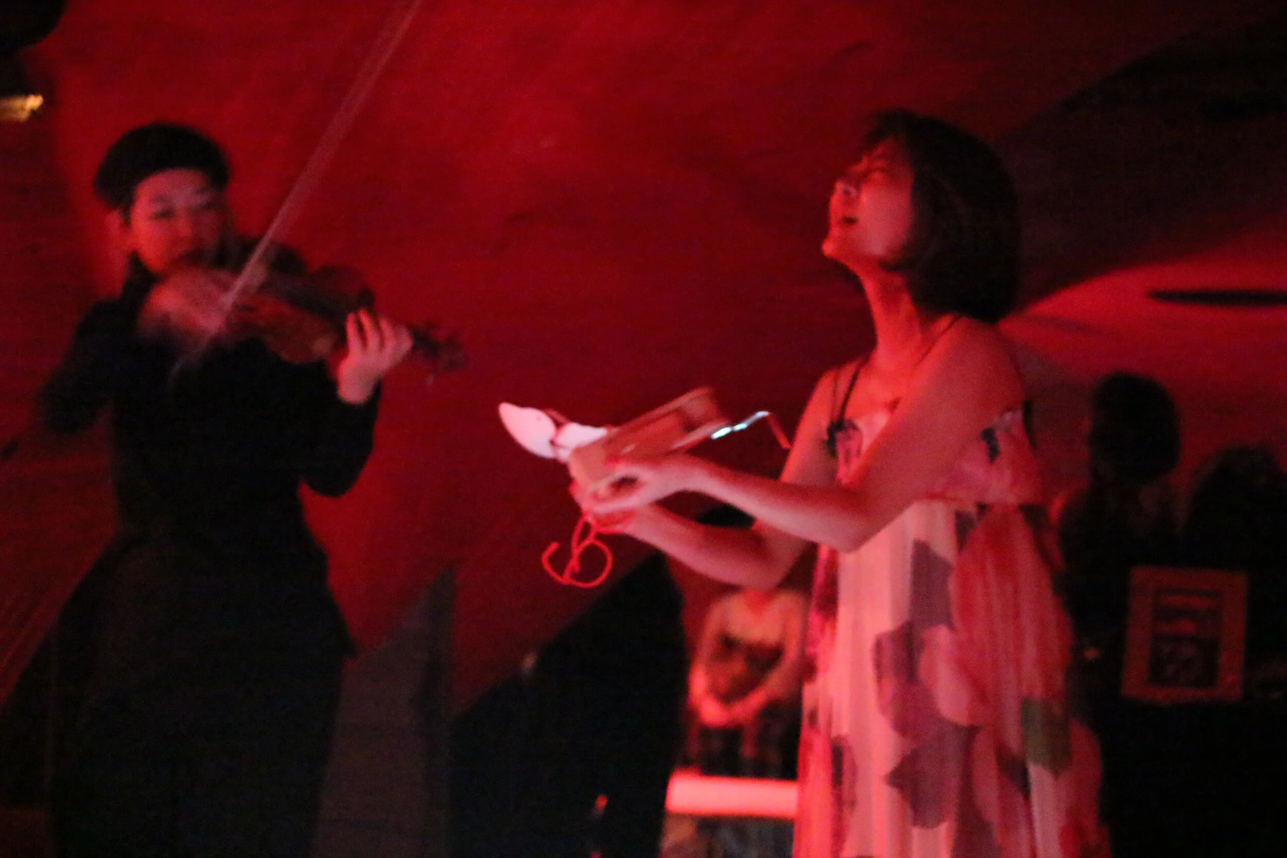 赤い部屋 solo improvisation