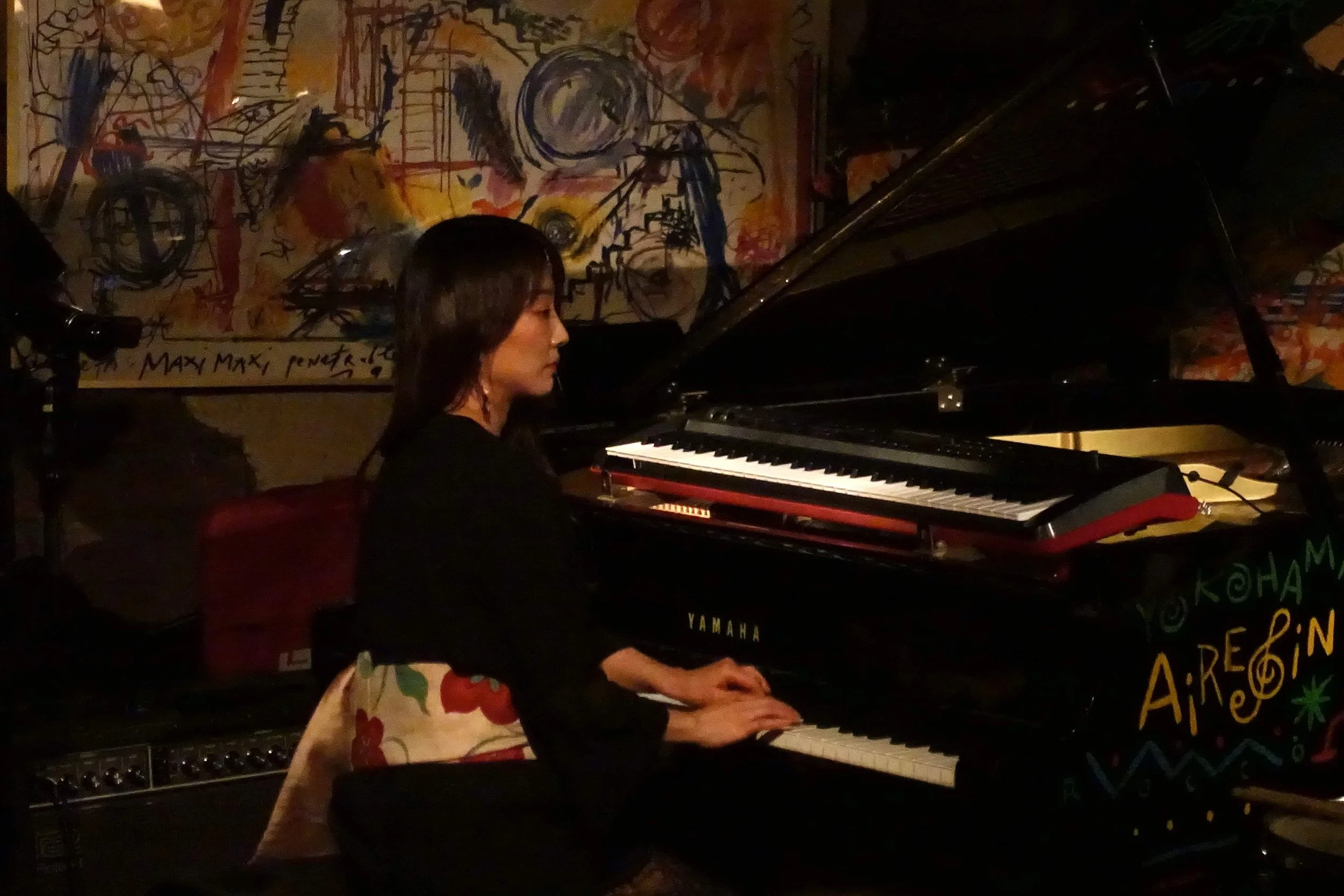 障子の穴　21.Jan.2023