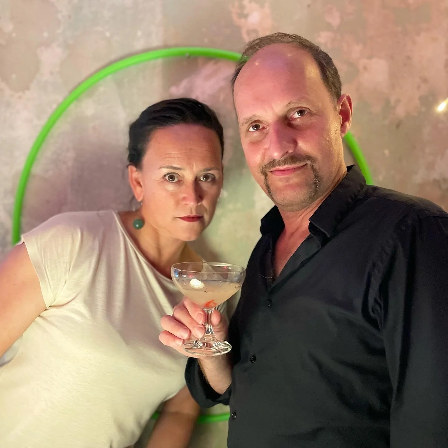 WIRWIR_FANDPBAR_MIT ADRIAN.JPG
