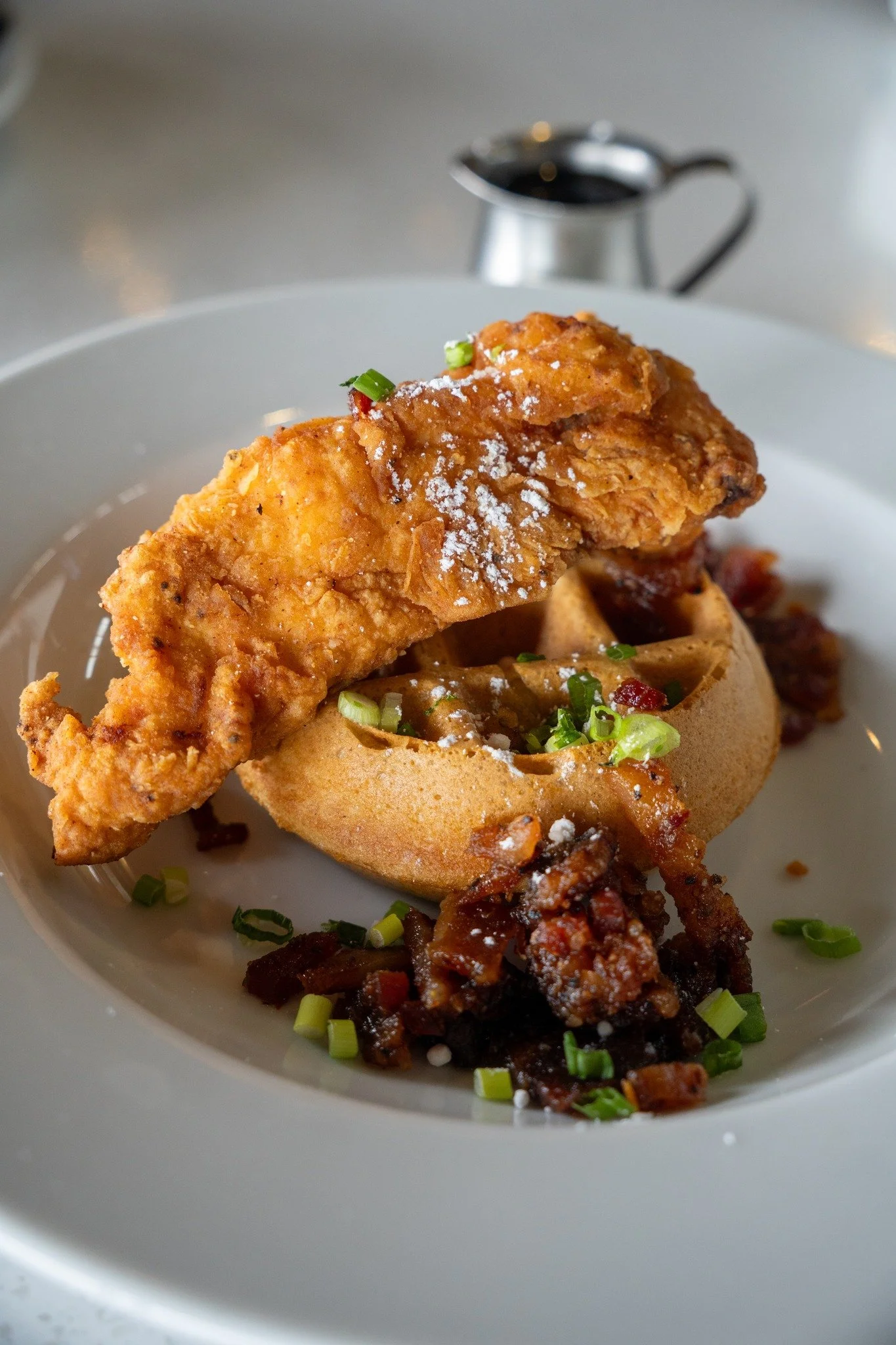 MARK YOUR CALENDARS! Unlimited brunch bites? Yes, please. 😍🍽️ Add handcrafted $5 Spritzes and $2 Mimosas to the mix, and your weekend just got a whole lot better. 🥂

🕒 Saturday: 11 AM &ndash; 2 PM
🕒 Sunday: 10 AM &ndash; 2 PM
🍽️ Bottomless Brun