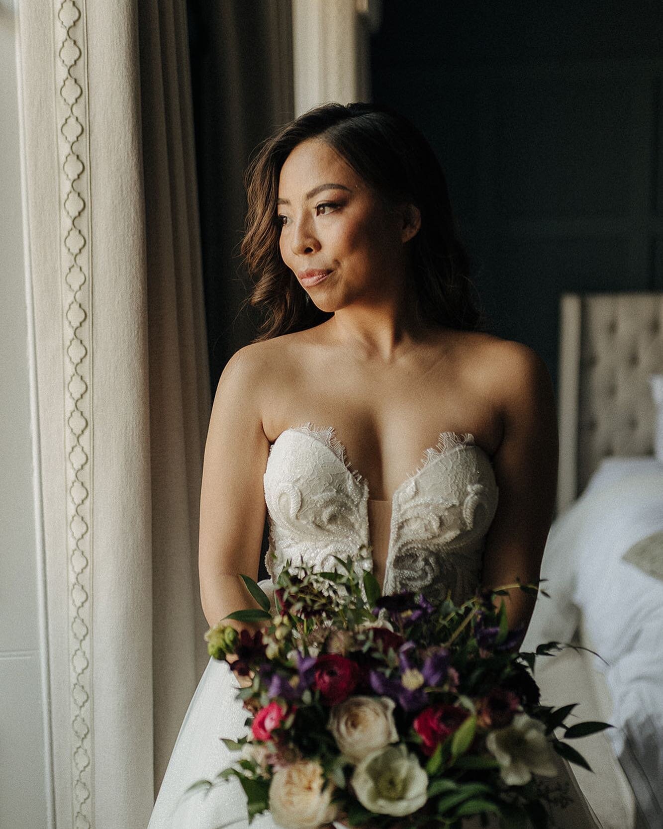 Rachel | The Bride. 🏴󠁧󠁢󠁳󠁣󠁴󠁿

#scottishwedding #glasgowwedding 

Venue: @brigodoonhotel 
Flowers: @fleuressence__ 
MUA: @rachellouisemakeupartist 
Planning: @clementineweddings 
Videography: @chriskellyfilms