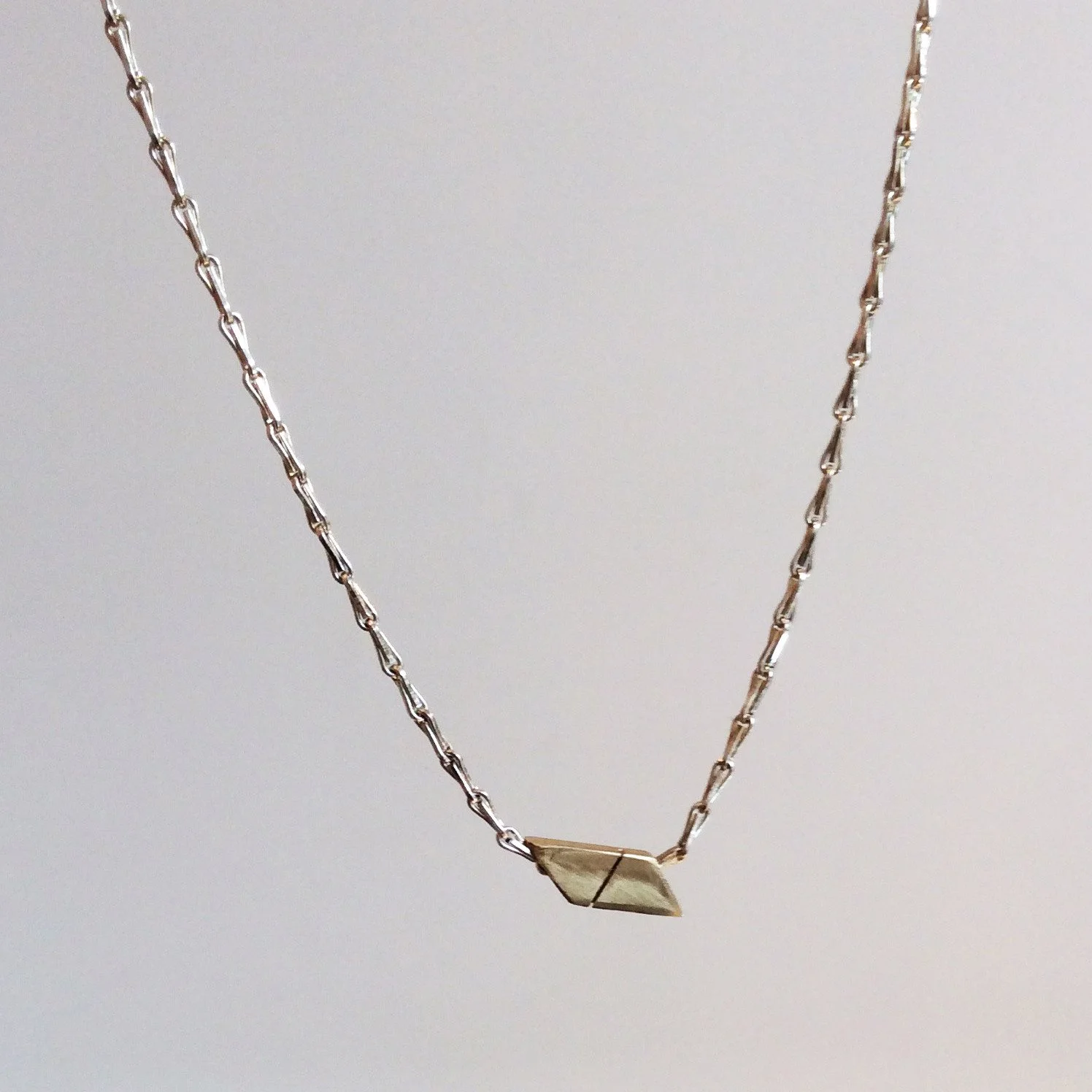 THUNDER NECKLACE