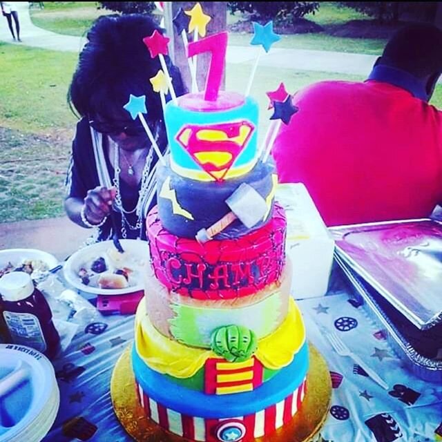 #TBT Avengers Birthday Cake #kjselegantpastries #customcake #cake #bakery #birthdaycakes @bagsandbanners remember this!!