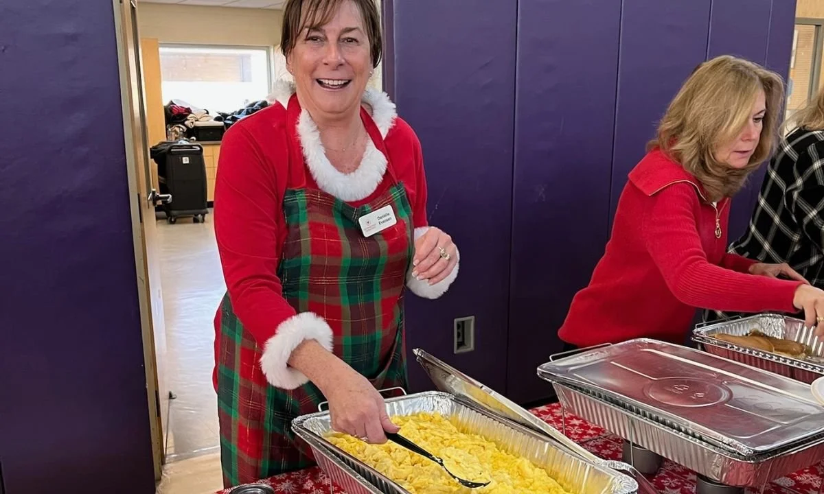 Spreading holiday cheer at St Vincent’s Villa