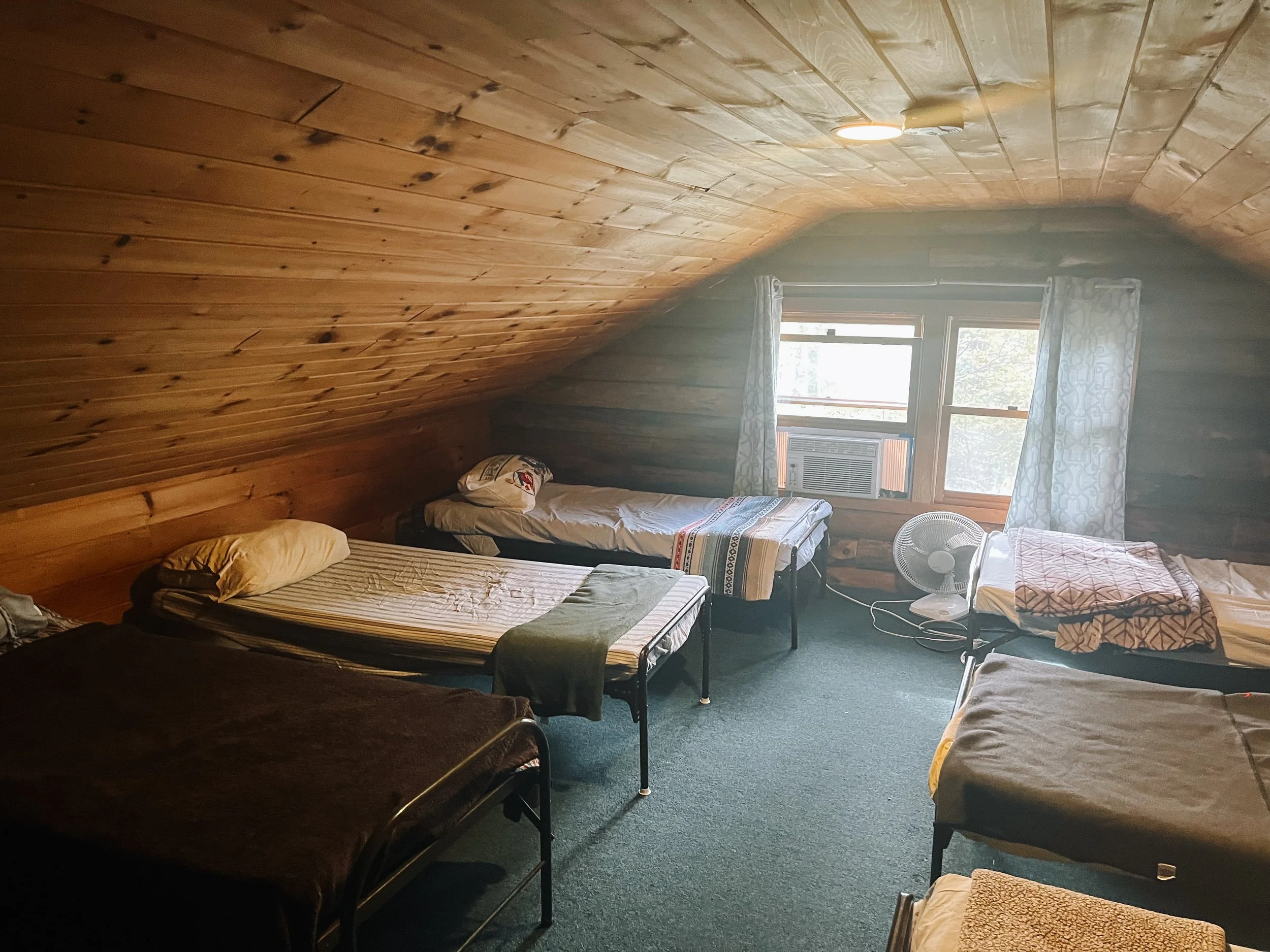 Log Cabin Upstairs Bedroom 2