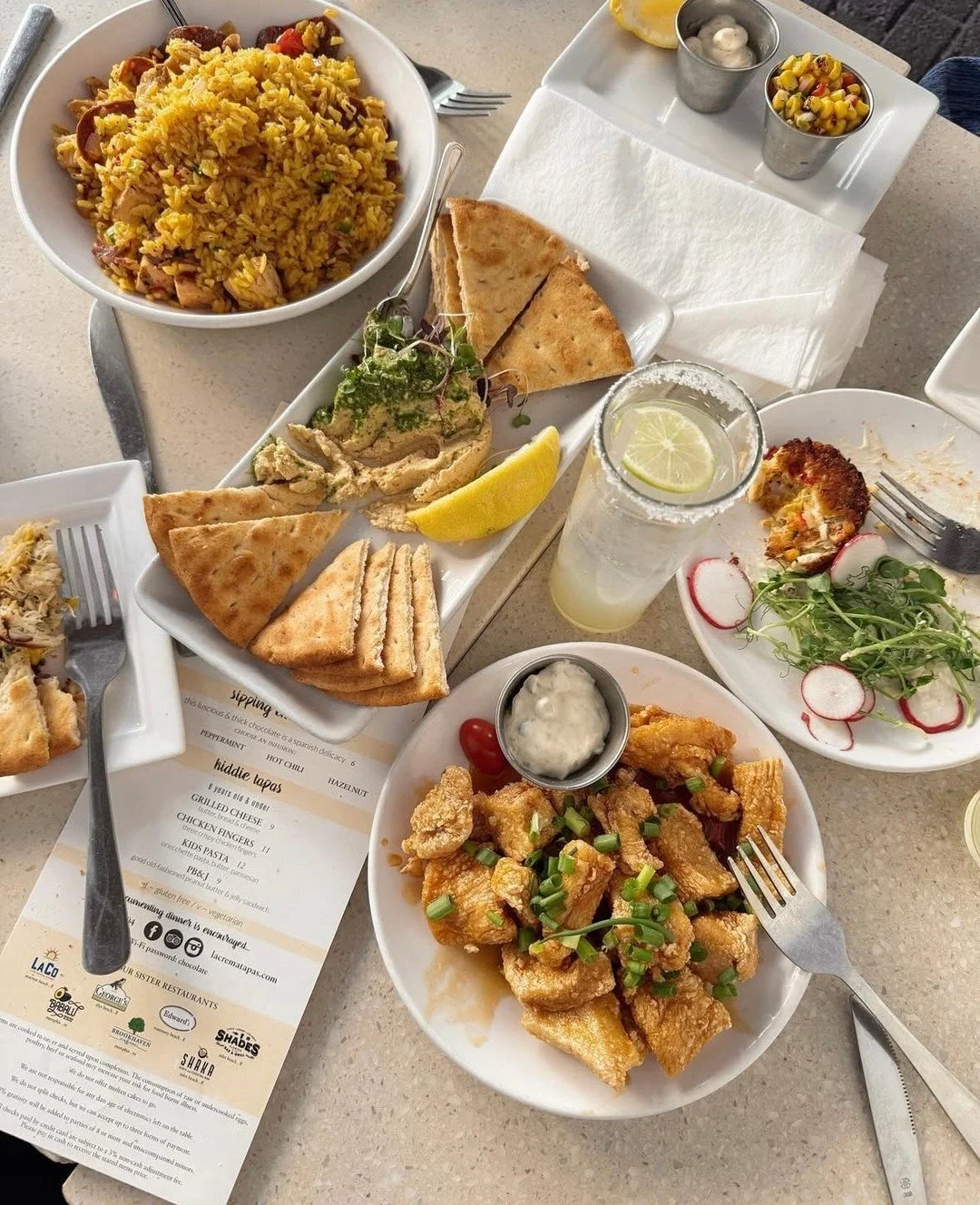 Happiness looks a lot like this 👆🏼 

📸 @brianschindler