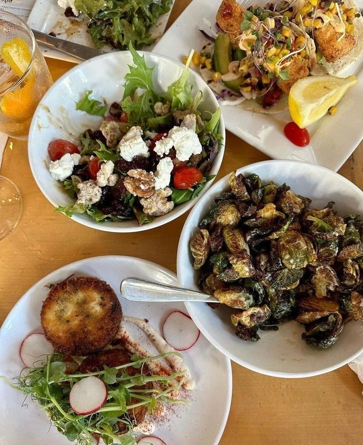 Documenting dinner is always encouraged! 

📸  wellandwear