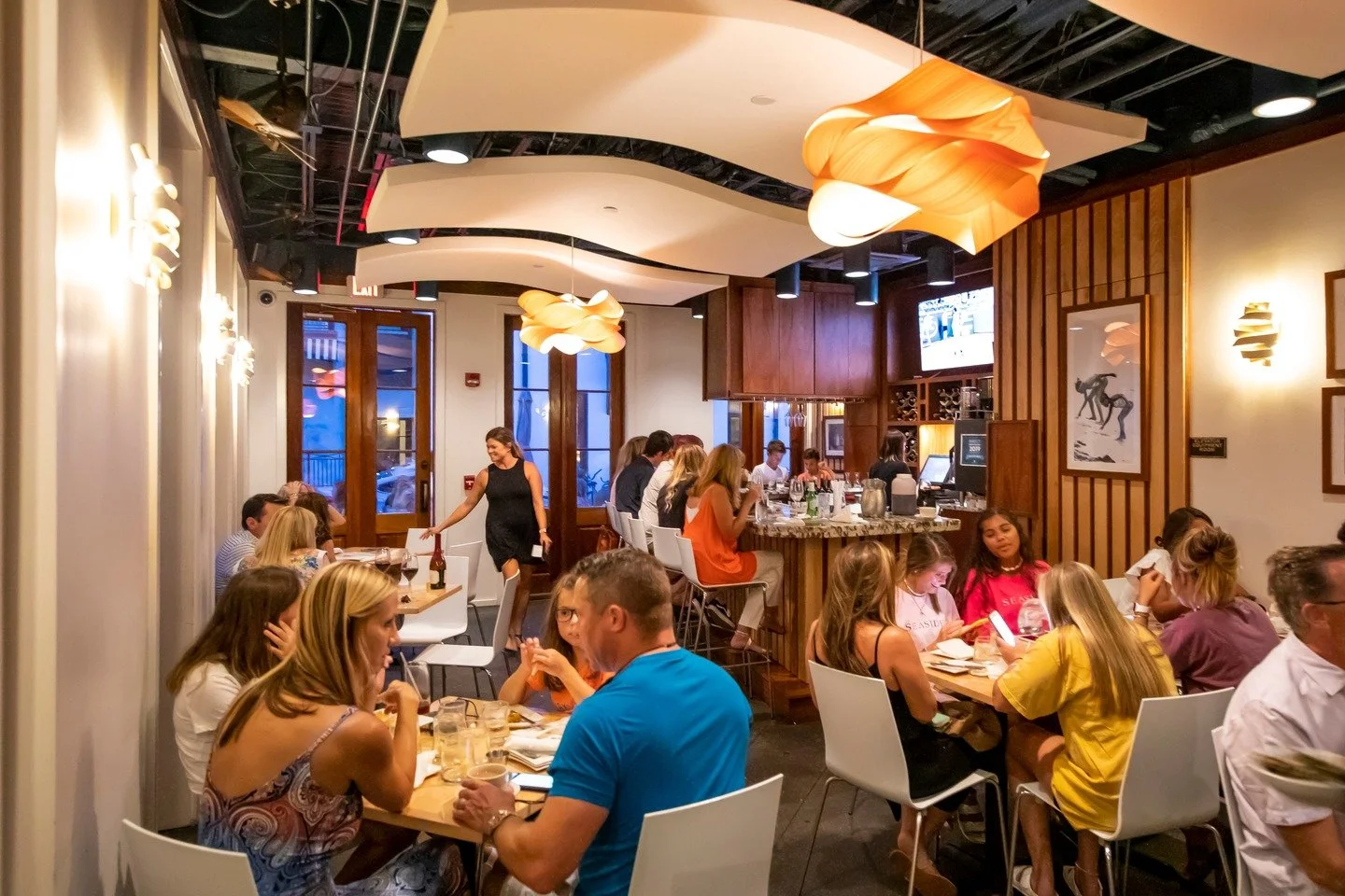 ✨ Family friendly
✨ Gorgeous Rosemary sights
✨ Tapas
✨ Chocolate
✨ Cocktails

What more could you need?!