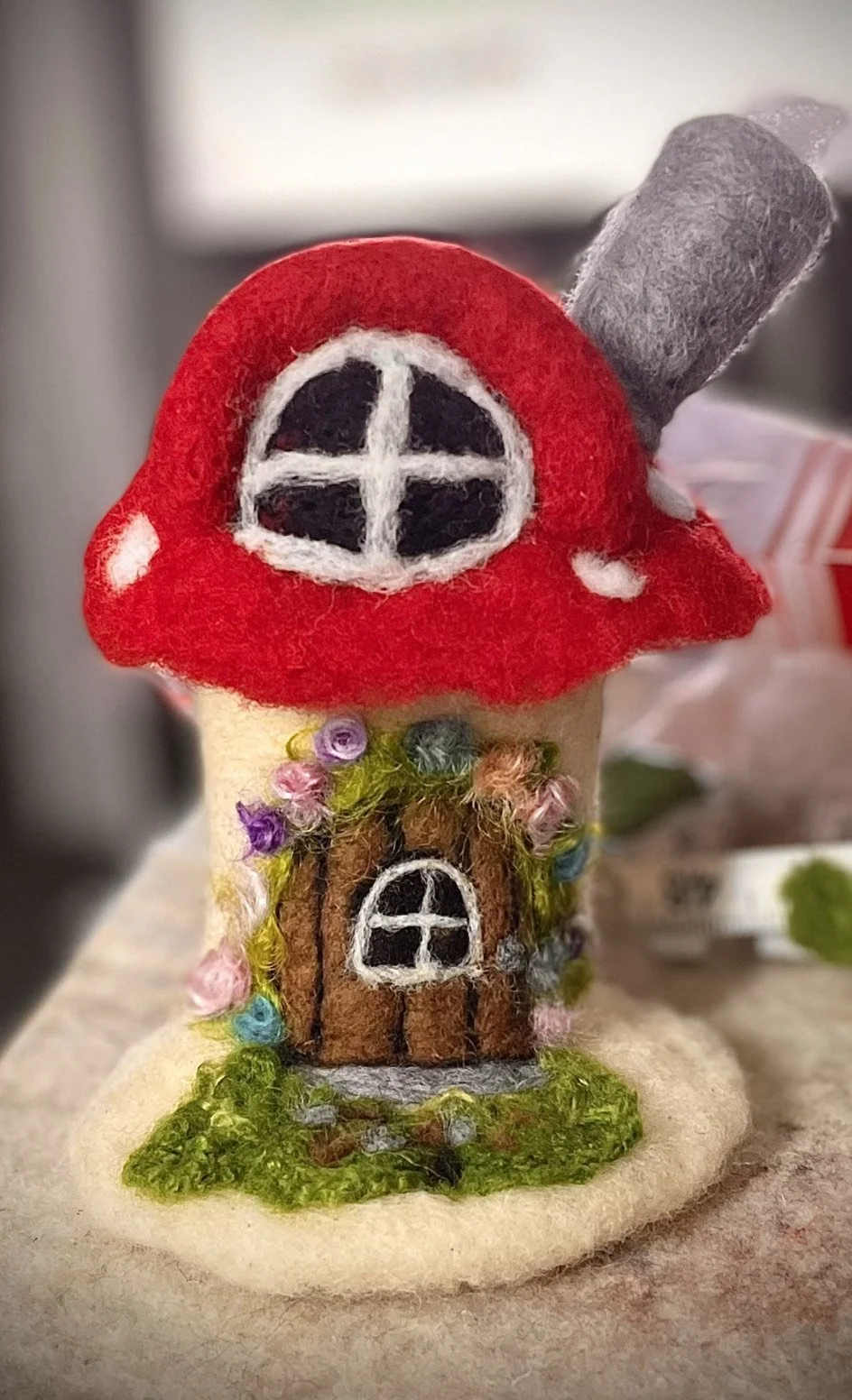 NEEDLE FELTED MUSHROOM HOUSE workshop with Isca Felts 