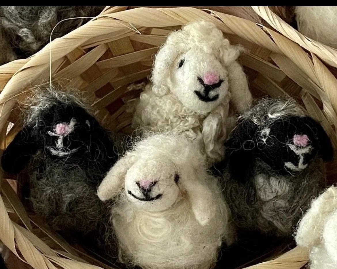 NEEDLE FELTING - SRPING SHEEP workshop 