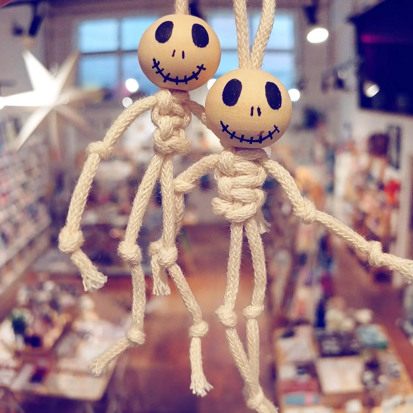 Happy October from these cheeky guys 🕸🍂🎃

There's a few of them and friends in the shop, for limited time...

#exeterindies 
#independentexeter 
#independentshop 
#inexeter 
#gandystreetexeter
