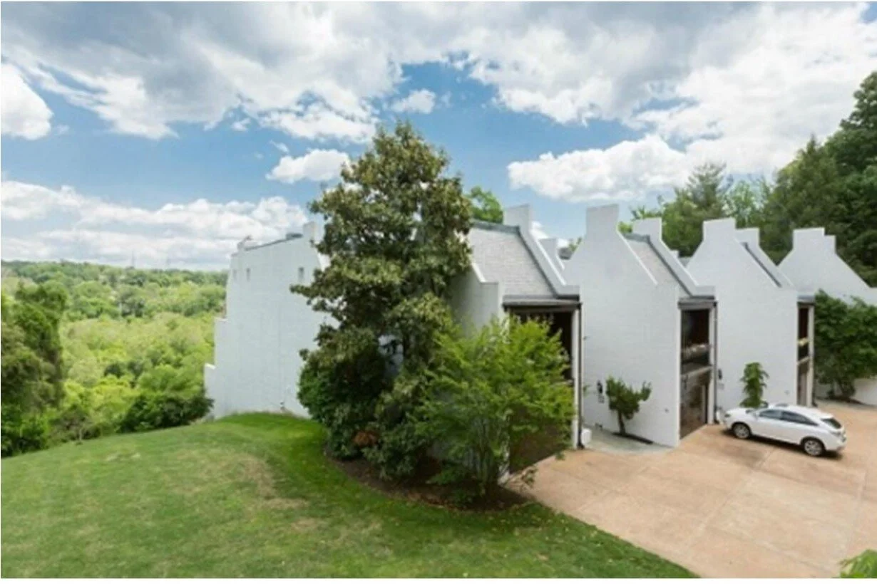 Slide2 - Chain Bridge Condo - 4MP Web.JPG