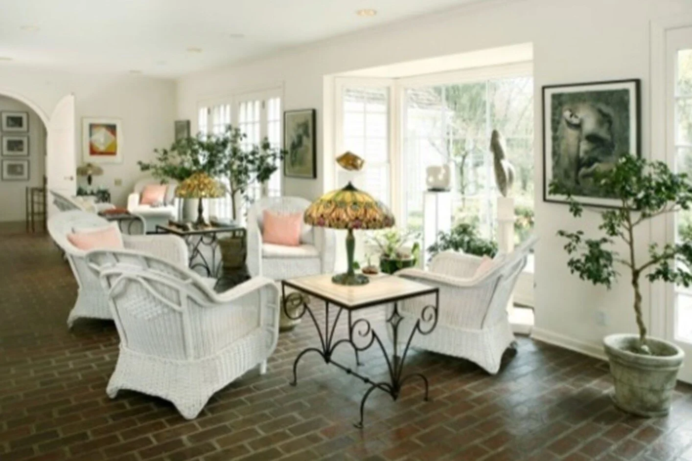 Slide5 - 4MP Web.jpg