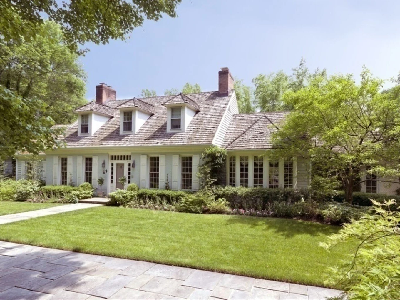 Slide1d - 4MP Web.jpg