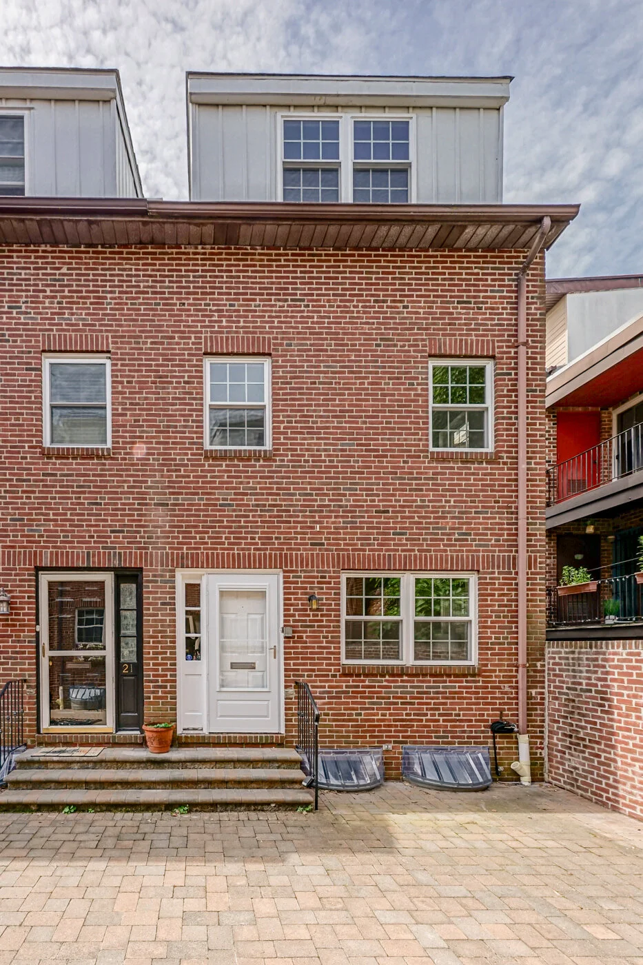 518 Randolph Court