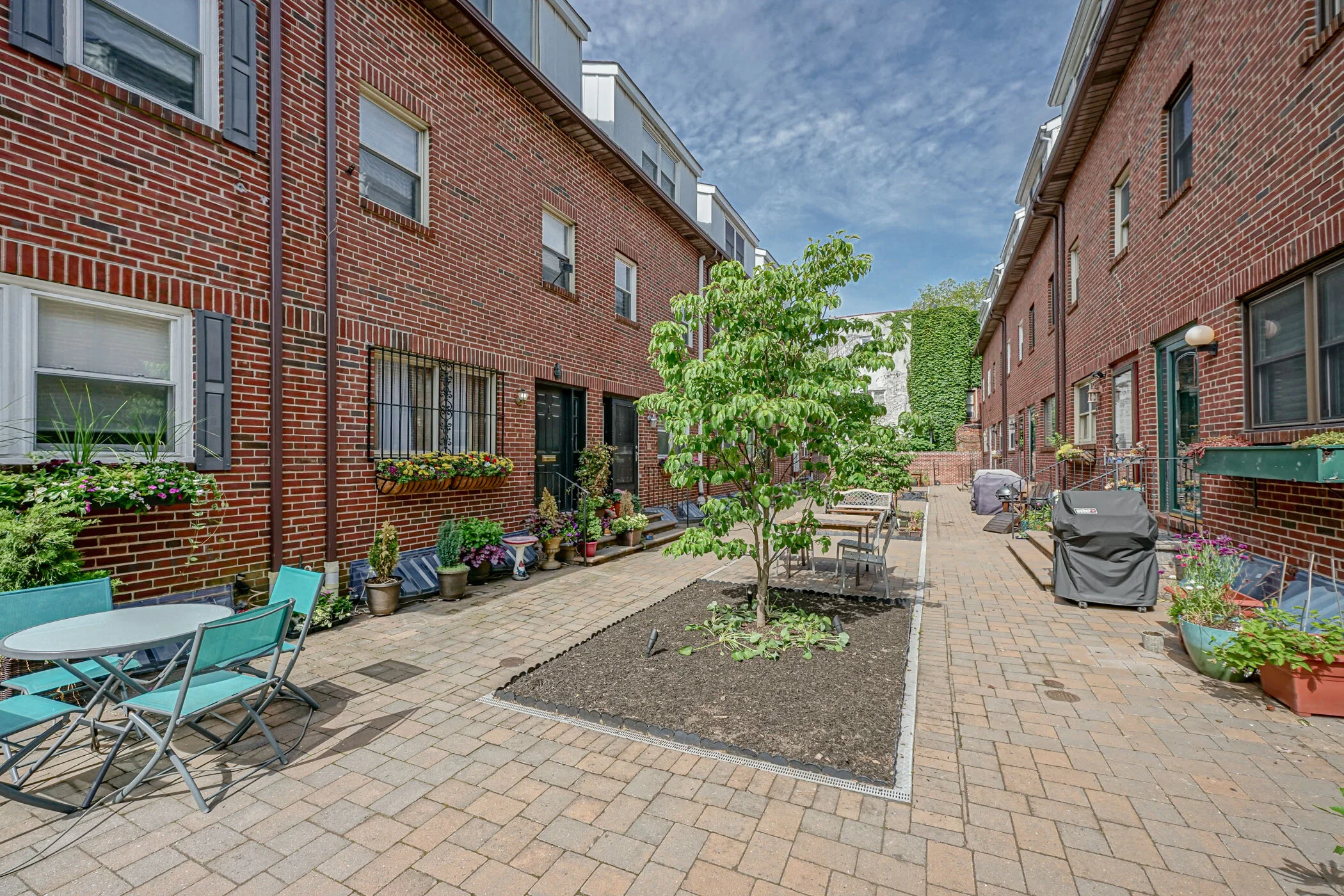 Just Sold in Society Hill - 518 Randolph Court Unit G