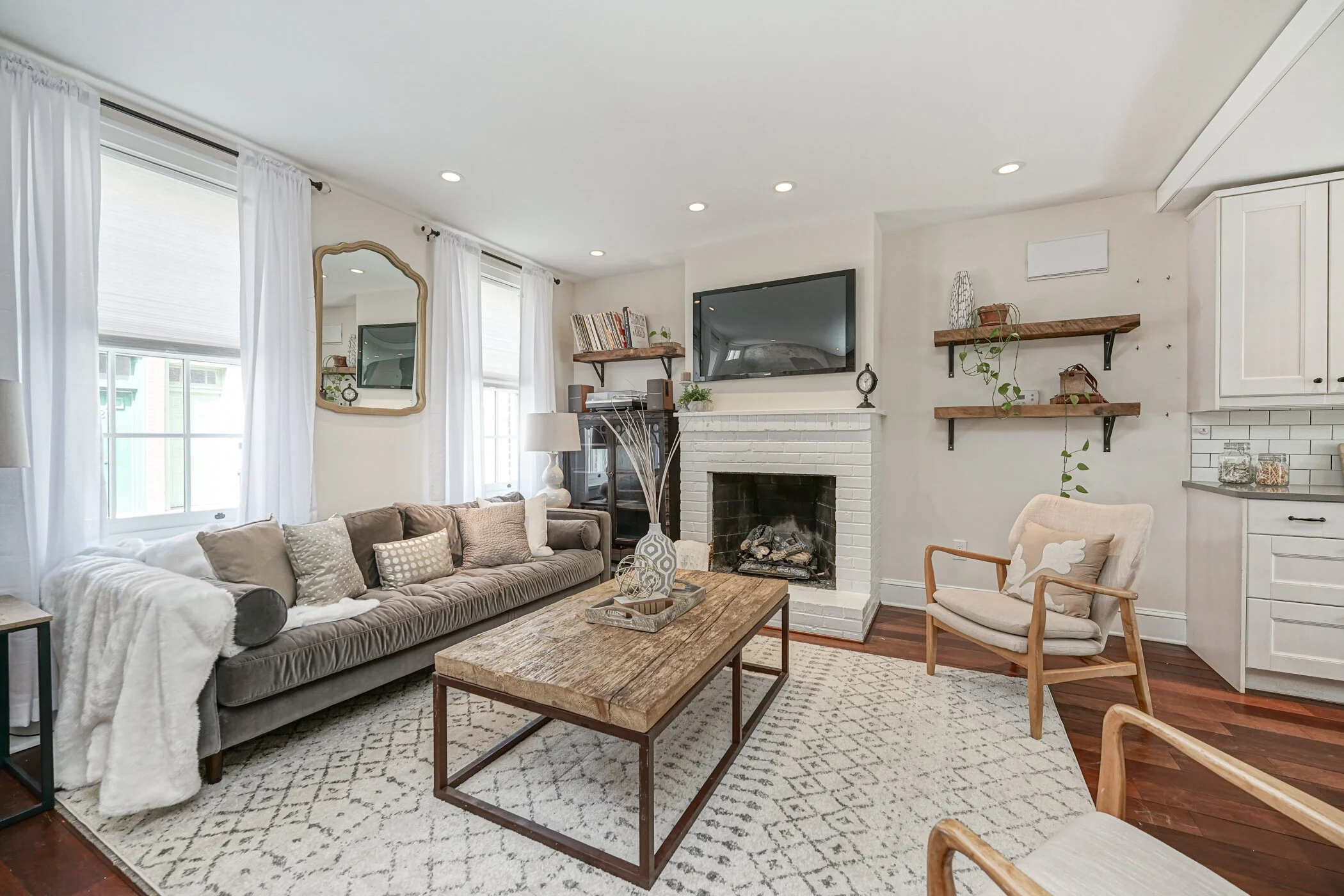 Just Sold in Washington Square West - 523 S Juniper St.