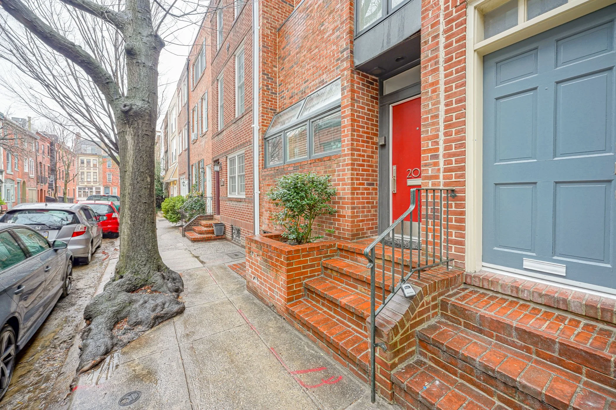 Just Sold in Rittenhouse Square - 2031 Rittenhouse Square