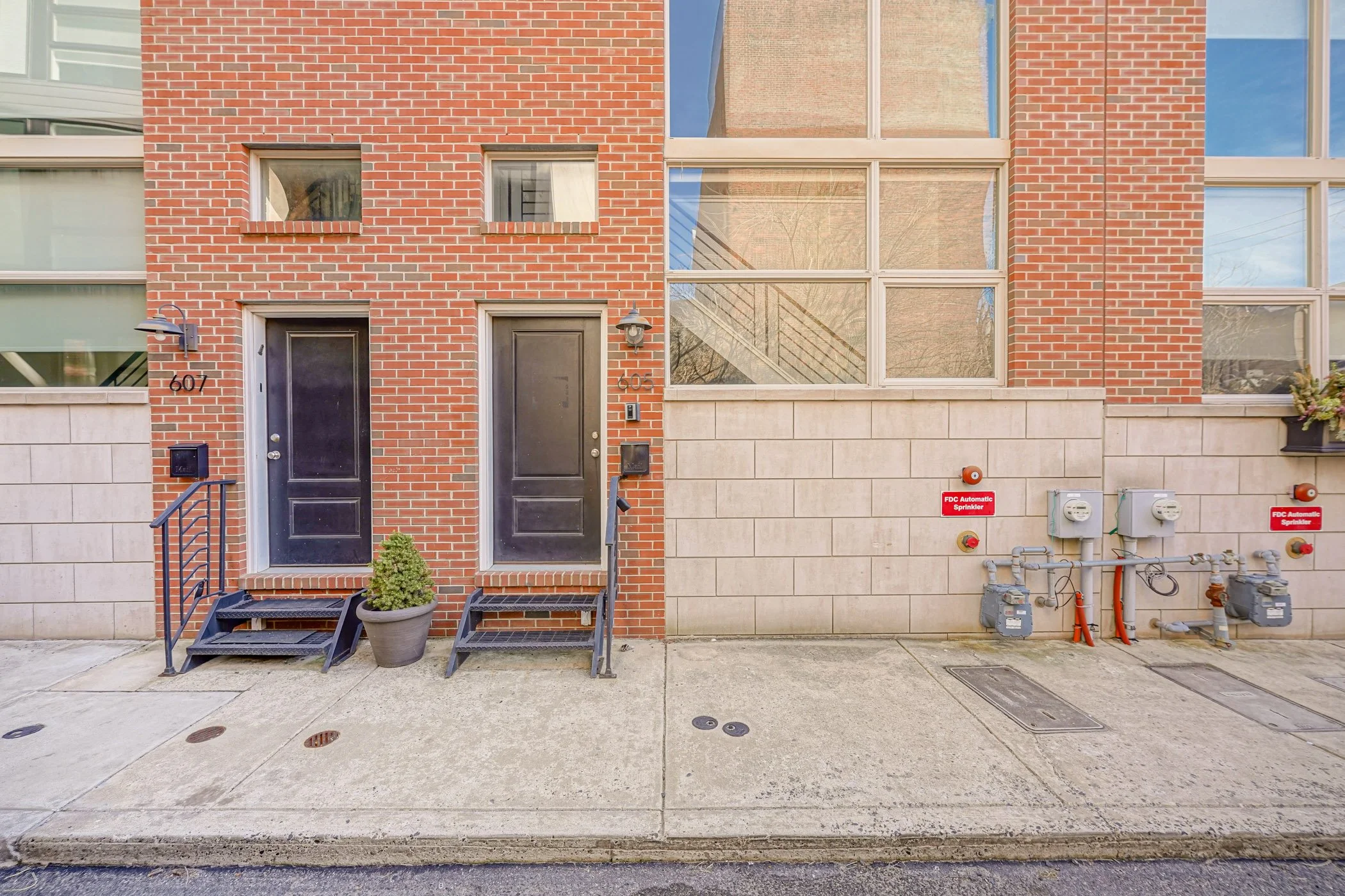 605 N. Bodine Street