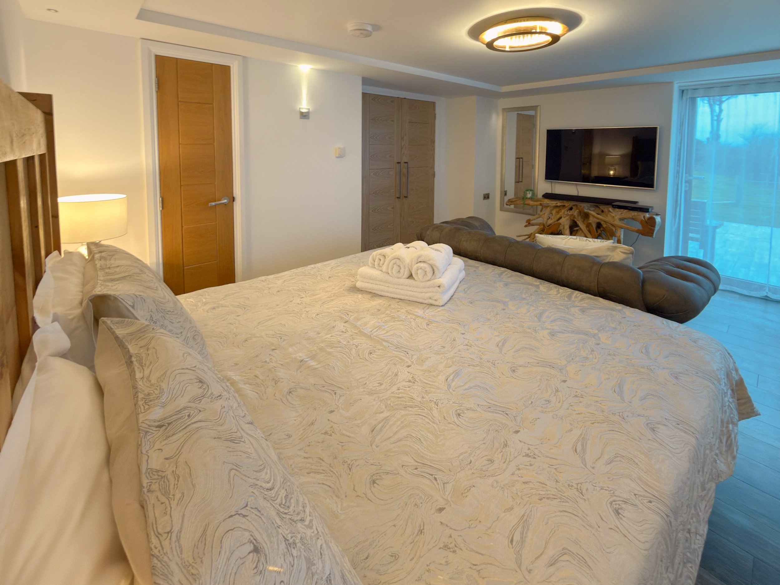 Super king size bed with memory foam mattress