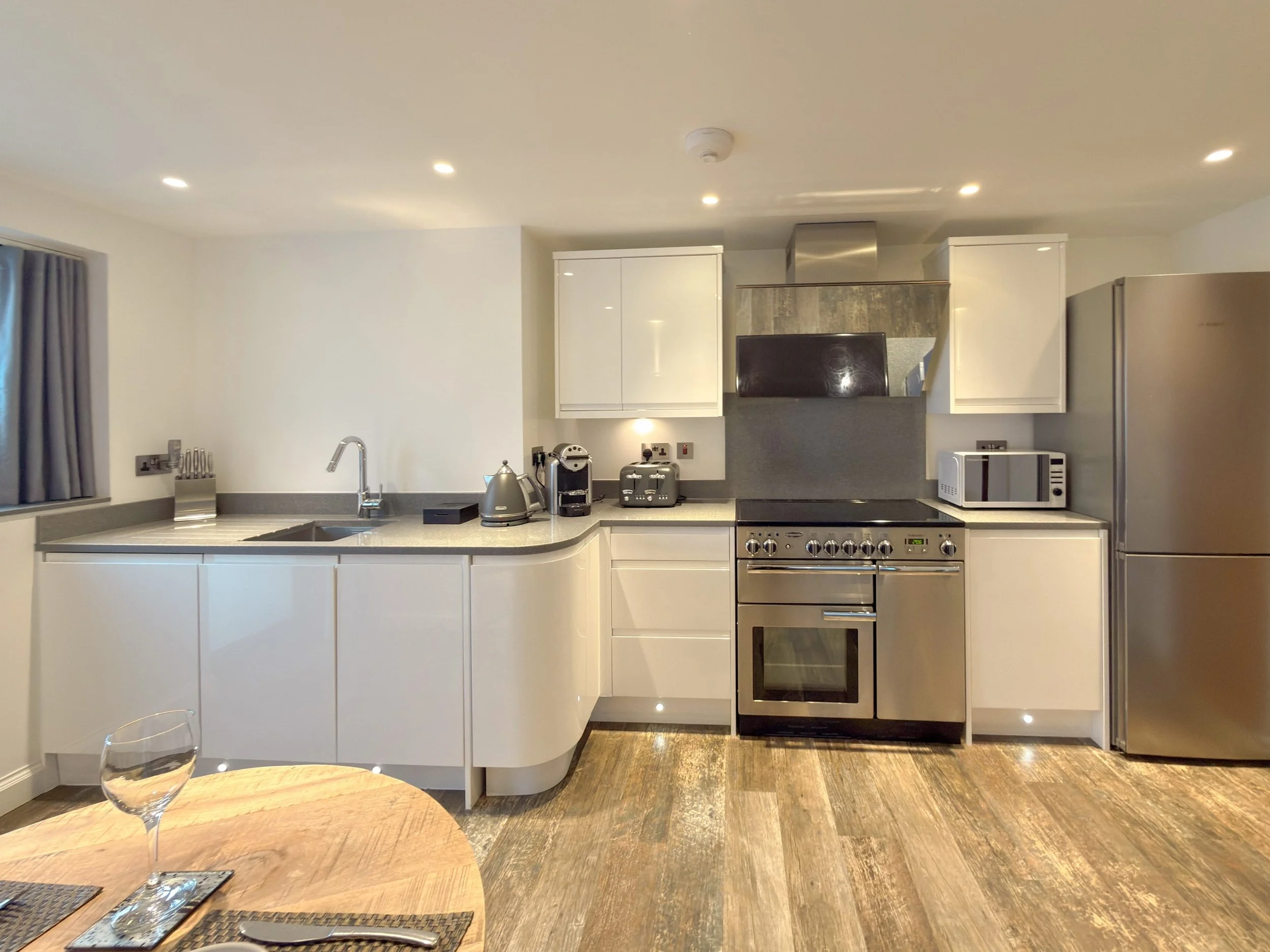 Fully equipped kitchen in Sundancer