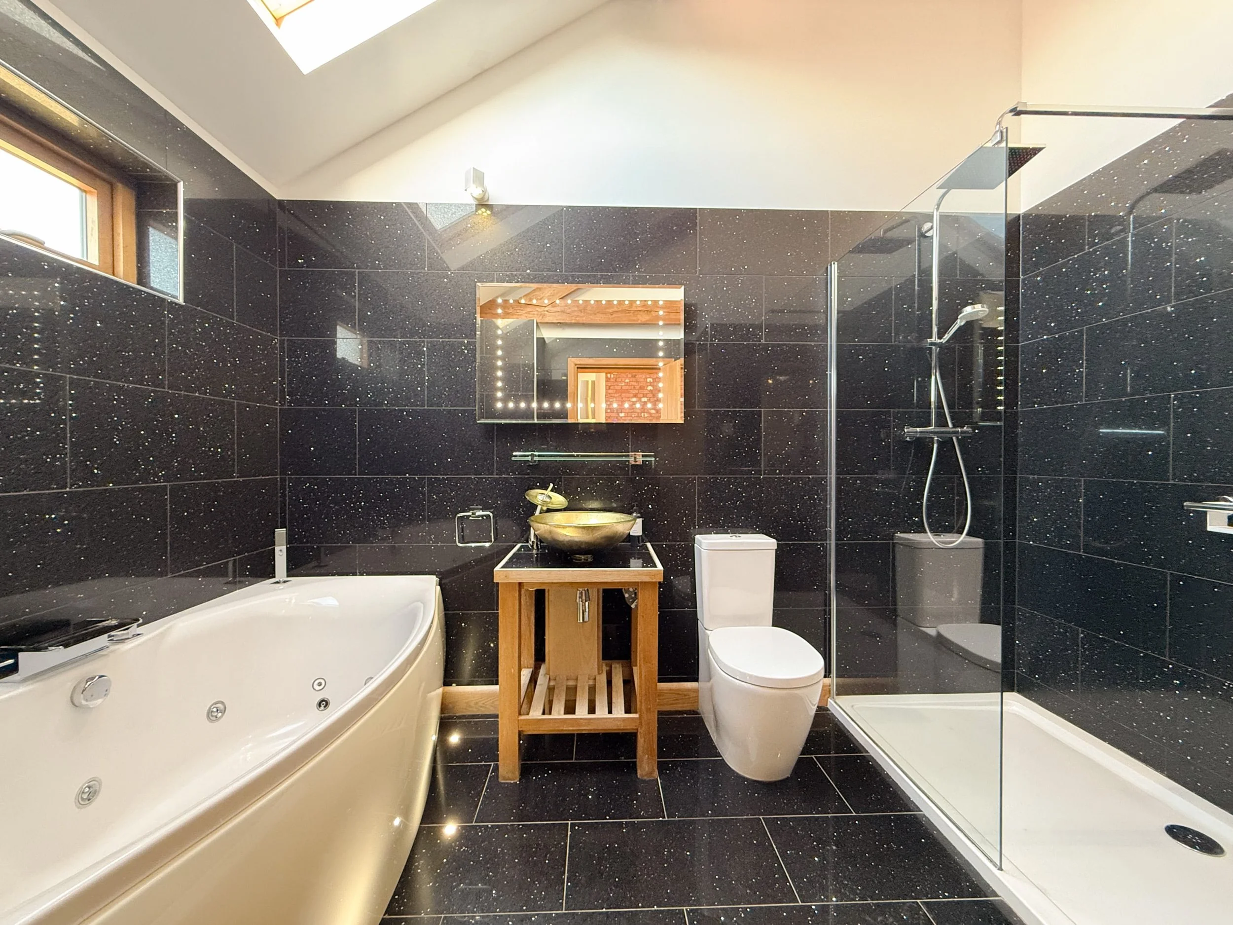 Air-spa bath and wash basin with waterfall tap