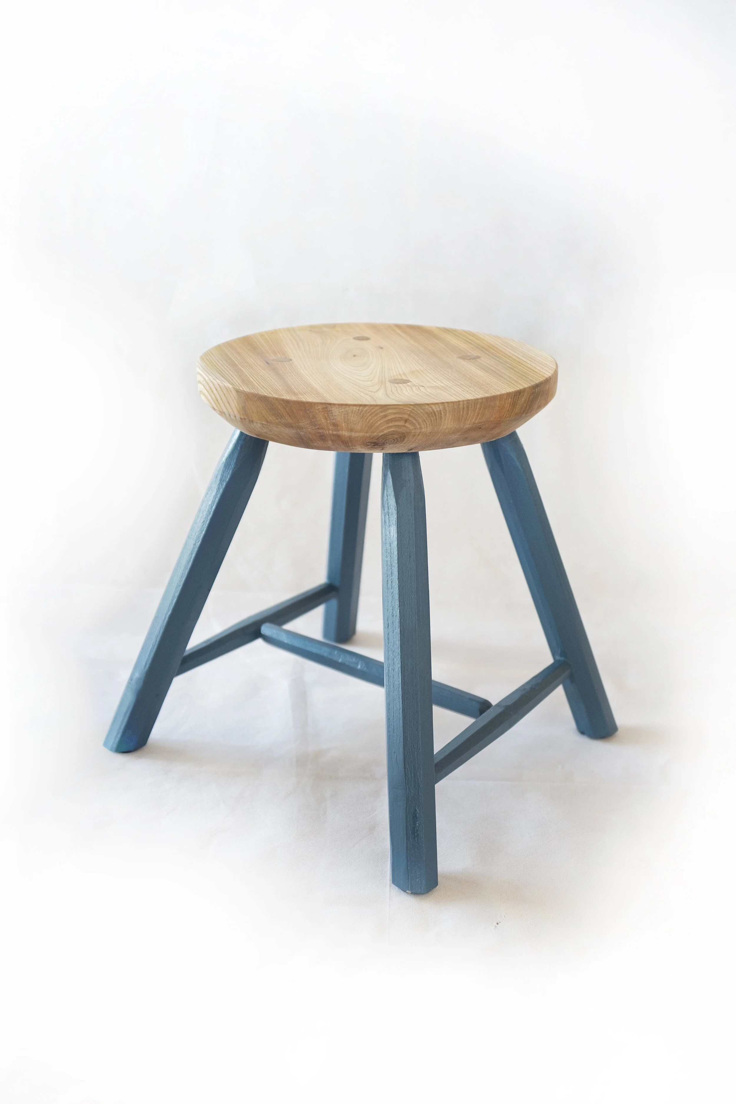 milkingstool_aug.jpg