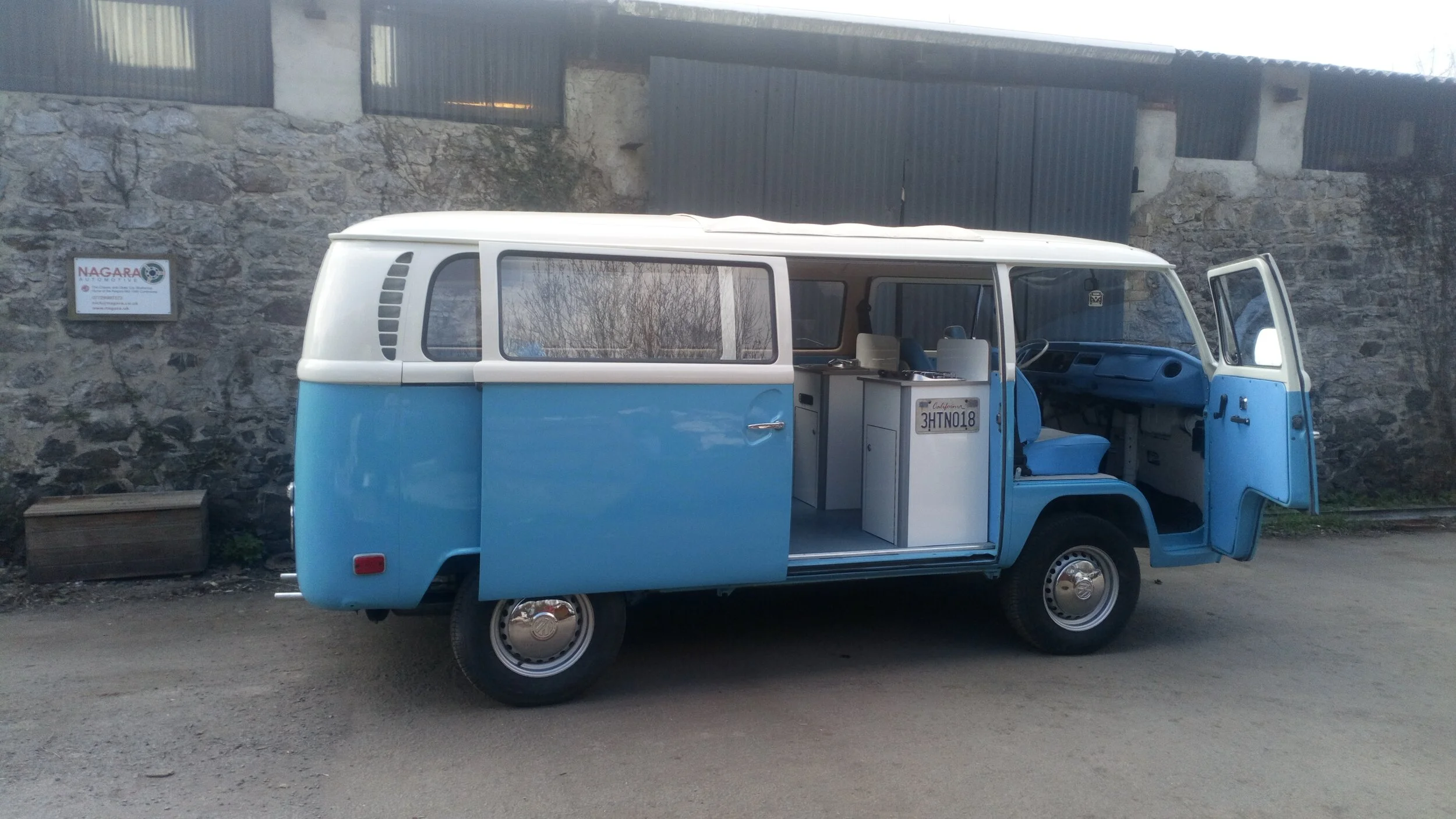 SOLD 1971 VW T2 Camper