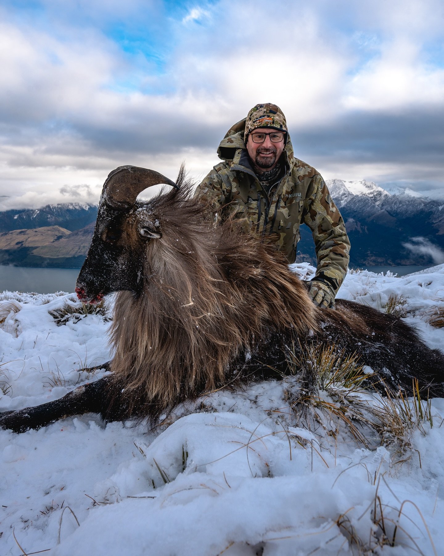 A beautiful bull tahr from last week! These bulls never disappoint this time of year with their gorgeous full winter manes. Send us a message to learn more about hunting these impressive trophy bulls in the New Zealand mountains. We&rsquo;re already 