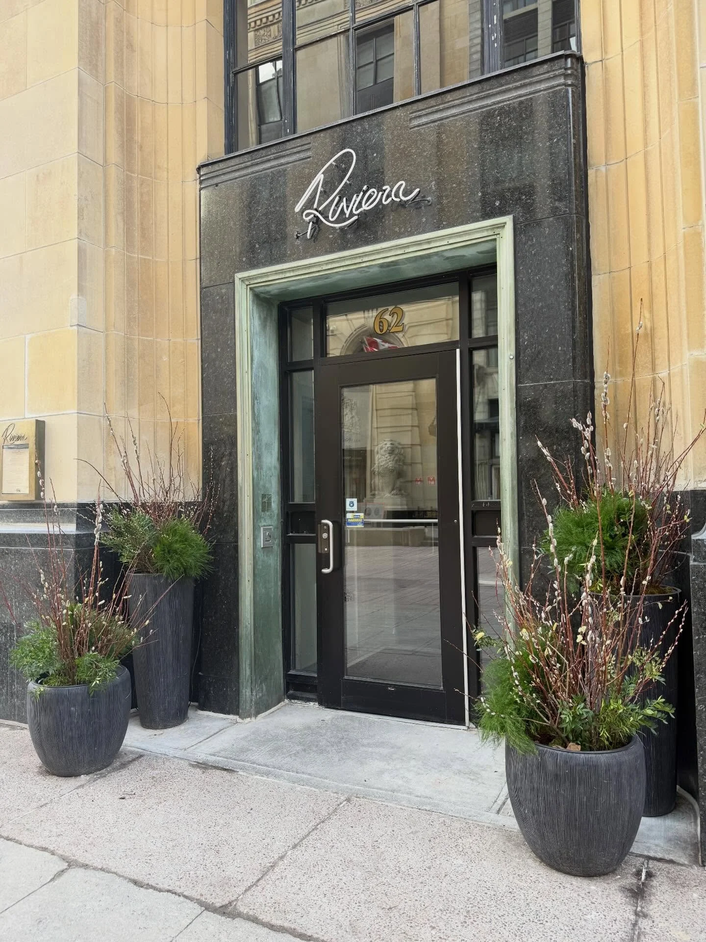 SPRING PLANTER UPDATE @dineriviera 💚

Call me for a consultation, book me for the season, let&rsquo;s plan your spring/summer planters or gardens. Kat&rsquo;s new adventures.