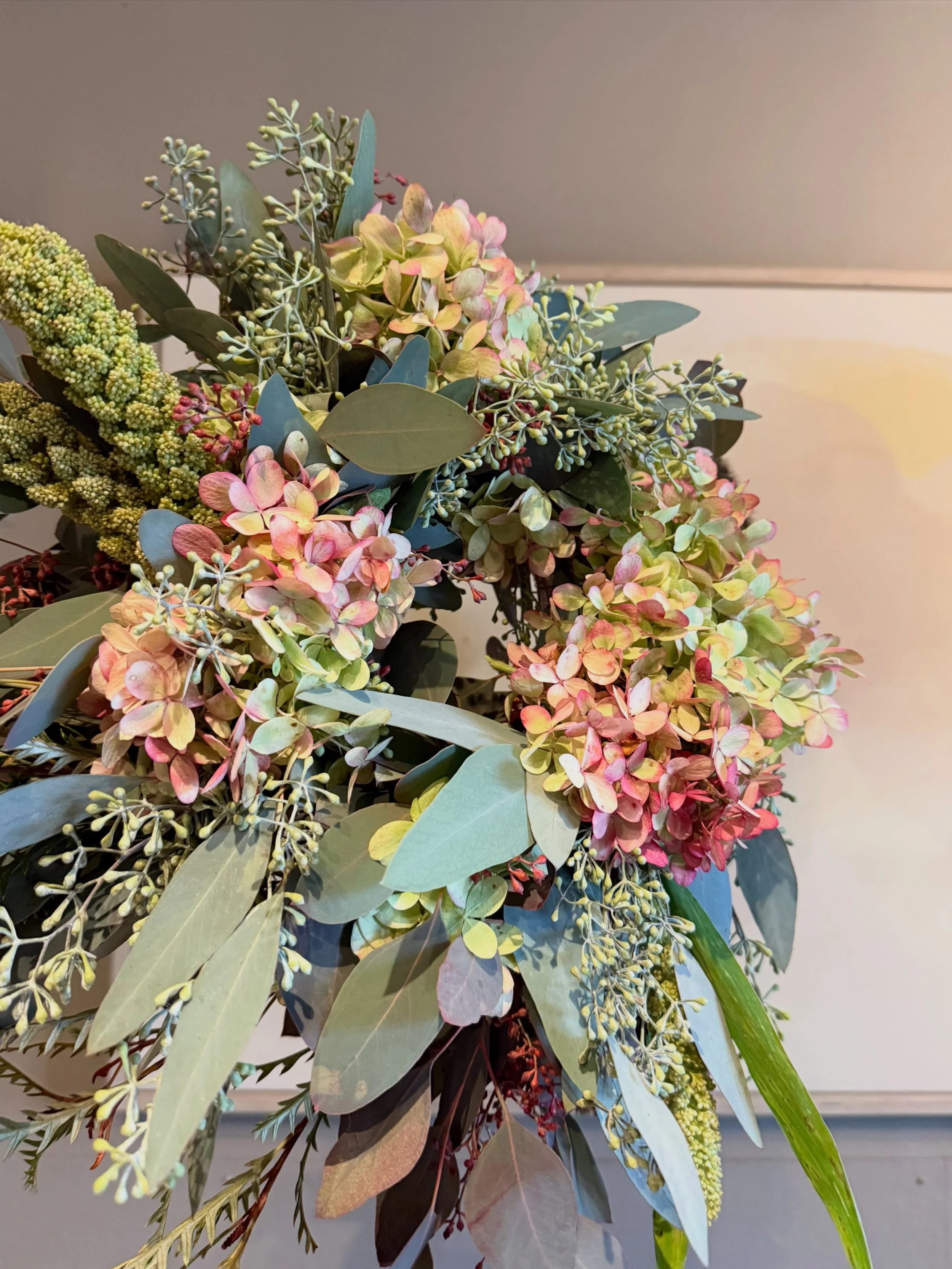 Wreath season. 

Different sizes, colour combos and $ available. 📞 613-680-8400