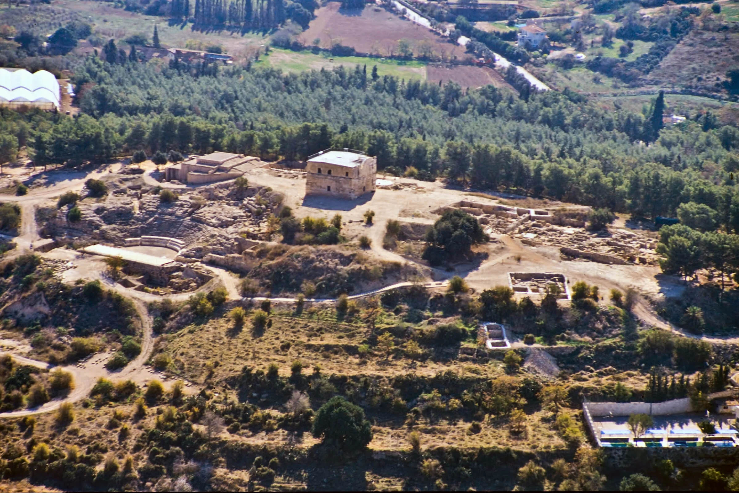 Sepphoris aerial from north, tbs122090011.jpg